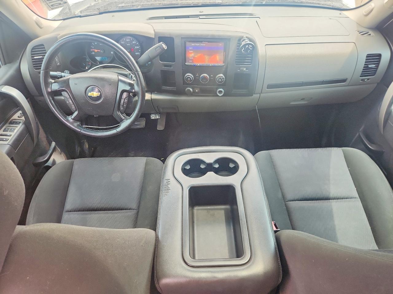 2011 Chevrolet Silverado C1500 Ls White vin: 3GCPCREA0BG121976