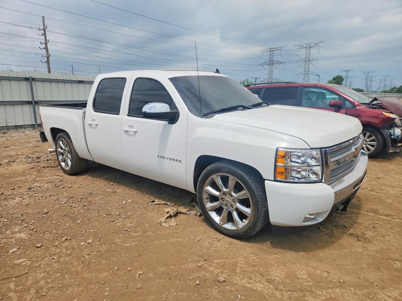 2011 Chevrolet Silverado C1500 Ls White vin: 3GCPCREA0BG121976