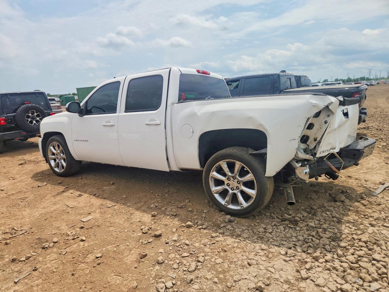 2011 Chevrolet Silverado C1500 Ls White vin: 3GCPCREA0BG121976