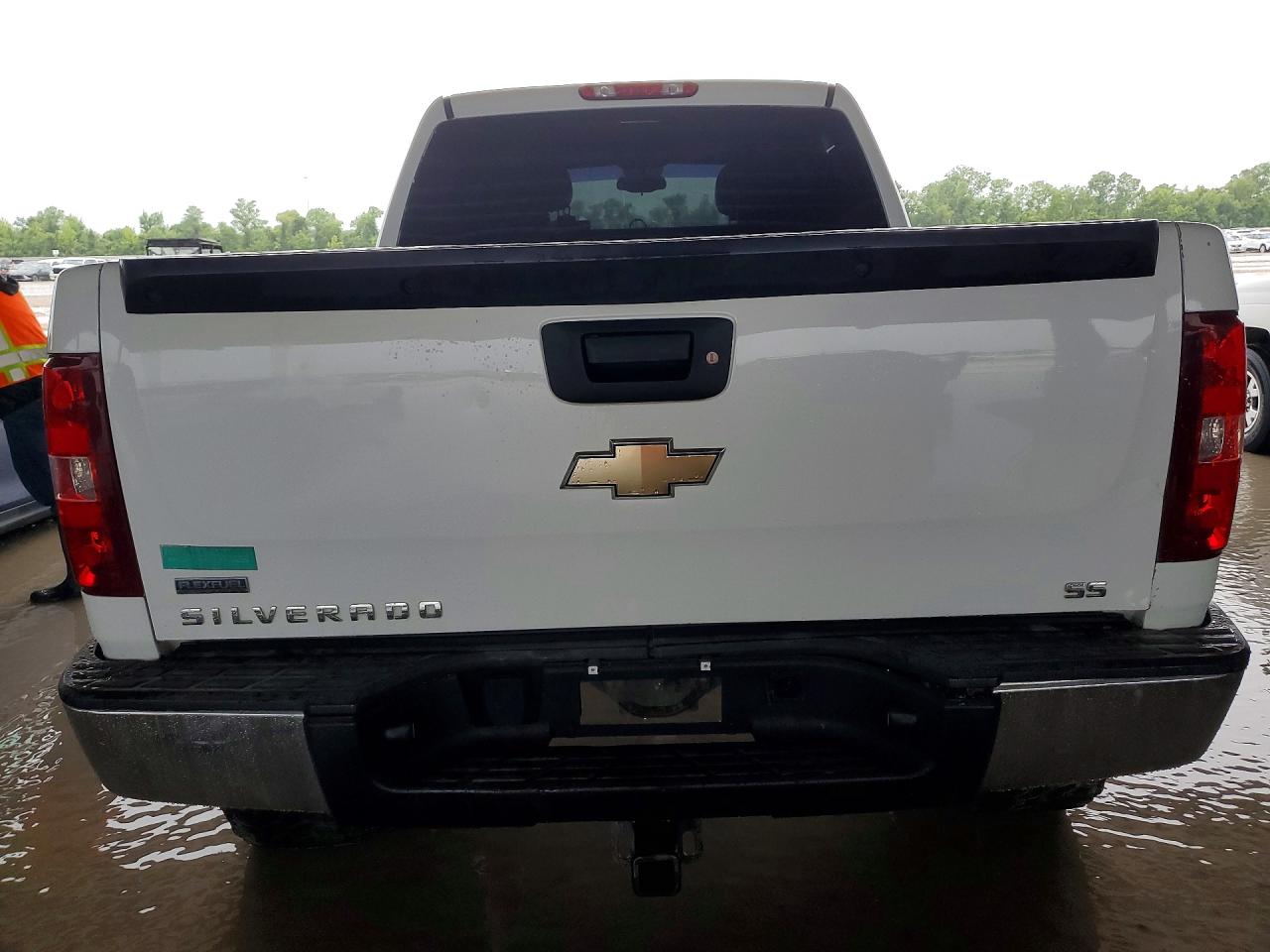 2011 Chevrolet Silverado C1500 Ls White vin: 3GCPCREA1BG217308