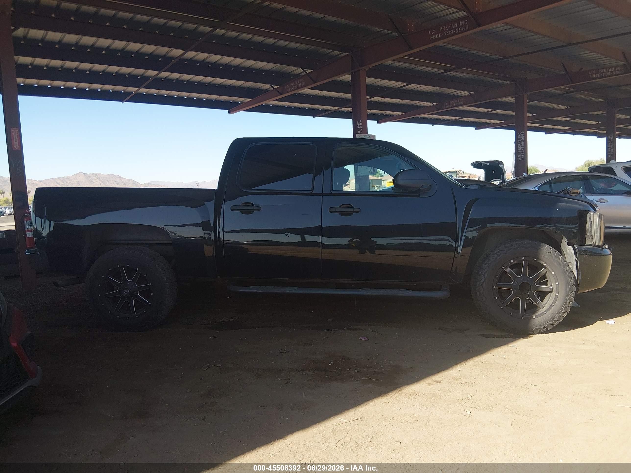 2011 Chevrolet Silverado 1500 Ls Black vin: 3GCPCREA2BG387676