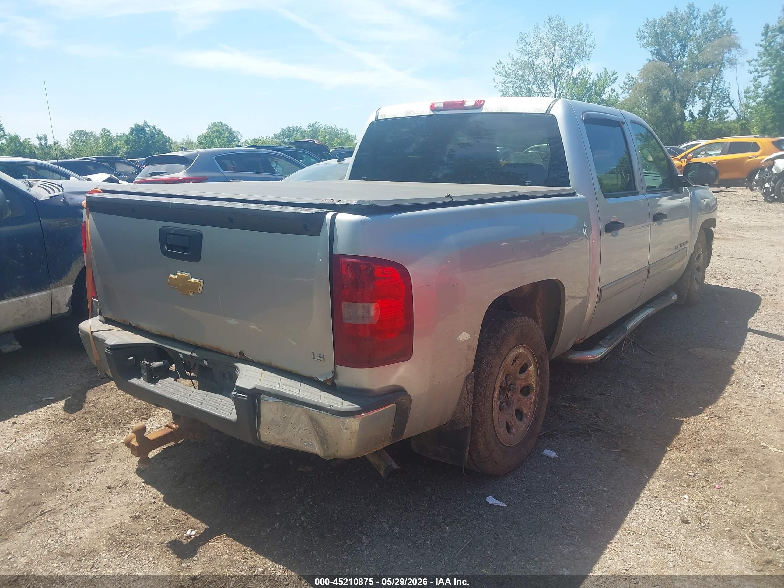 2013 Chevrolet Silverado 1500 Ls Silver vin: 3GCPCREA2DG263653