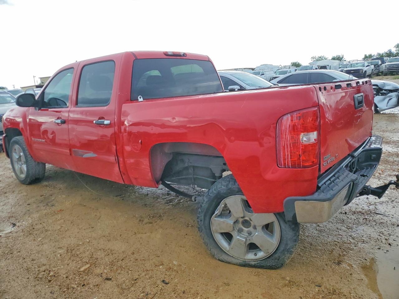 2011 Chevrolet Silverado C1500 Ls Red vin: 3GCPCREA3BG345114