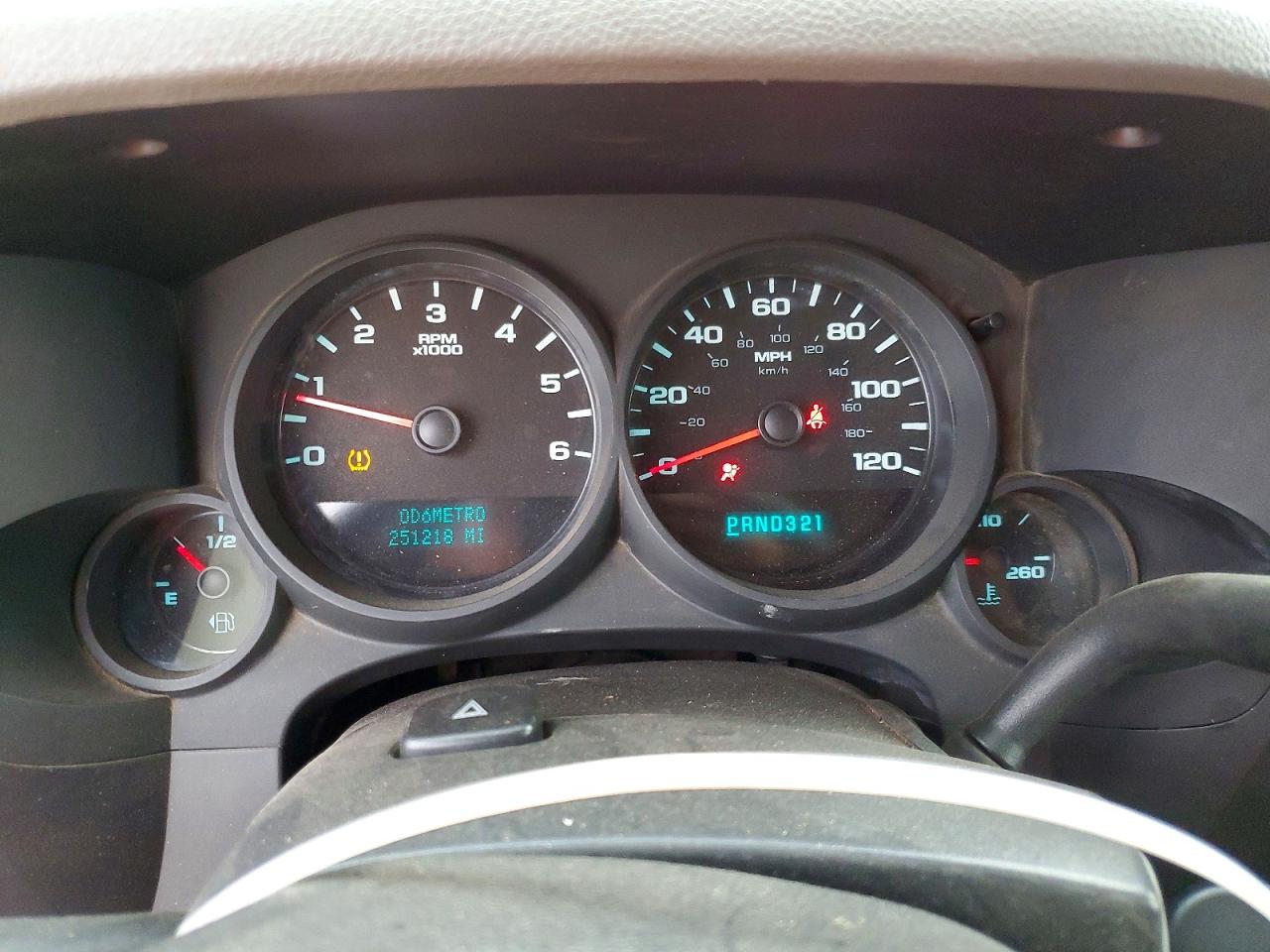 2011 Chevrolet Silverado C1500 Ls Red vin: 3GCPCREA3BG345114