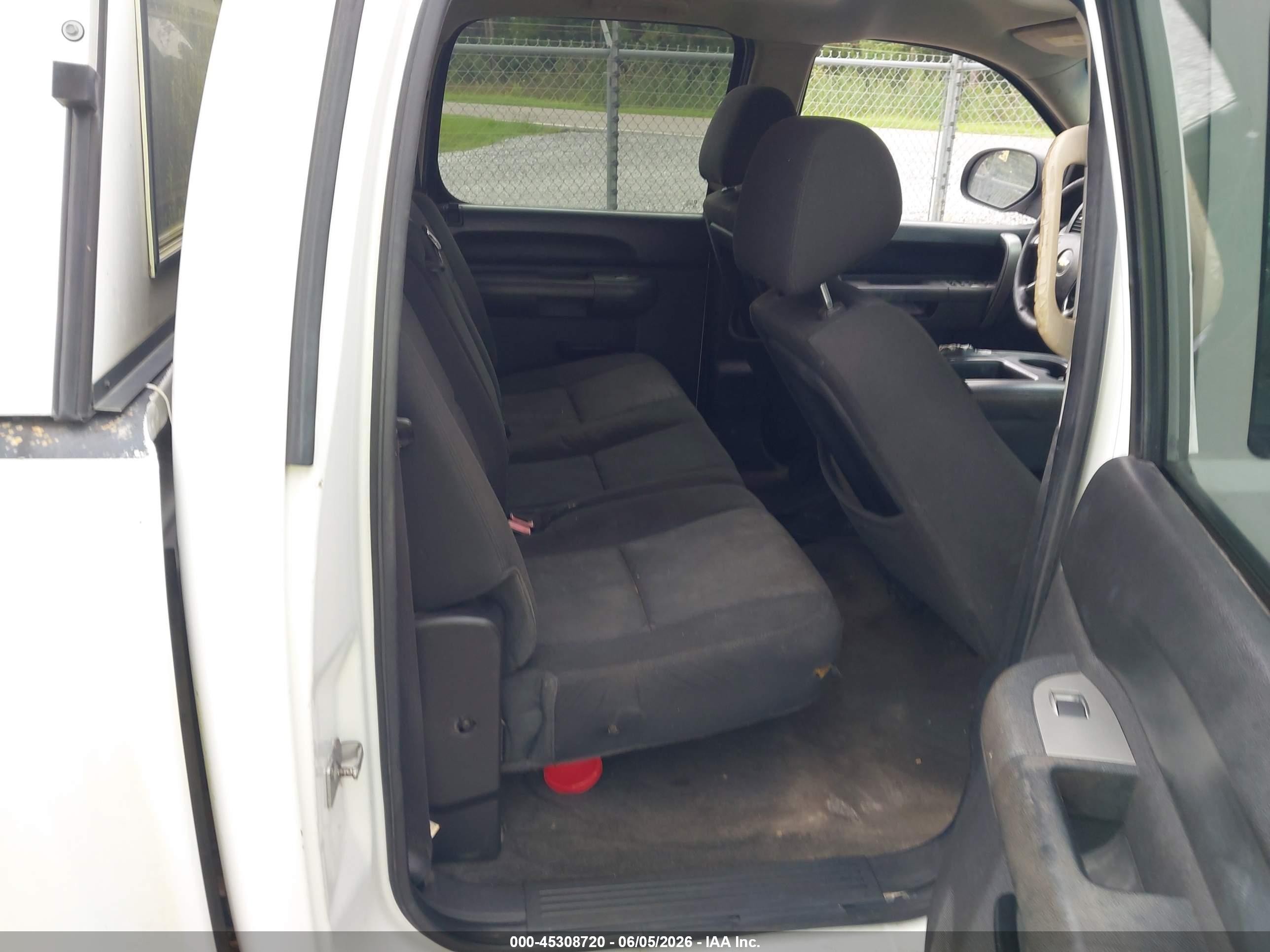 2012 Chevrolet Silverado 1500 Ls White vin: 3GCPCREA5CG123465