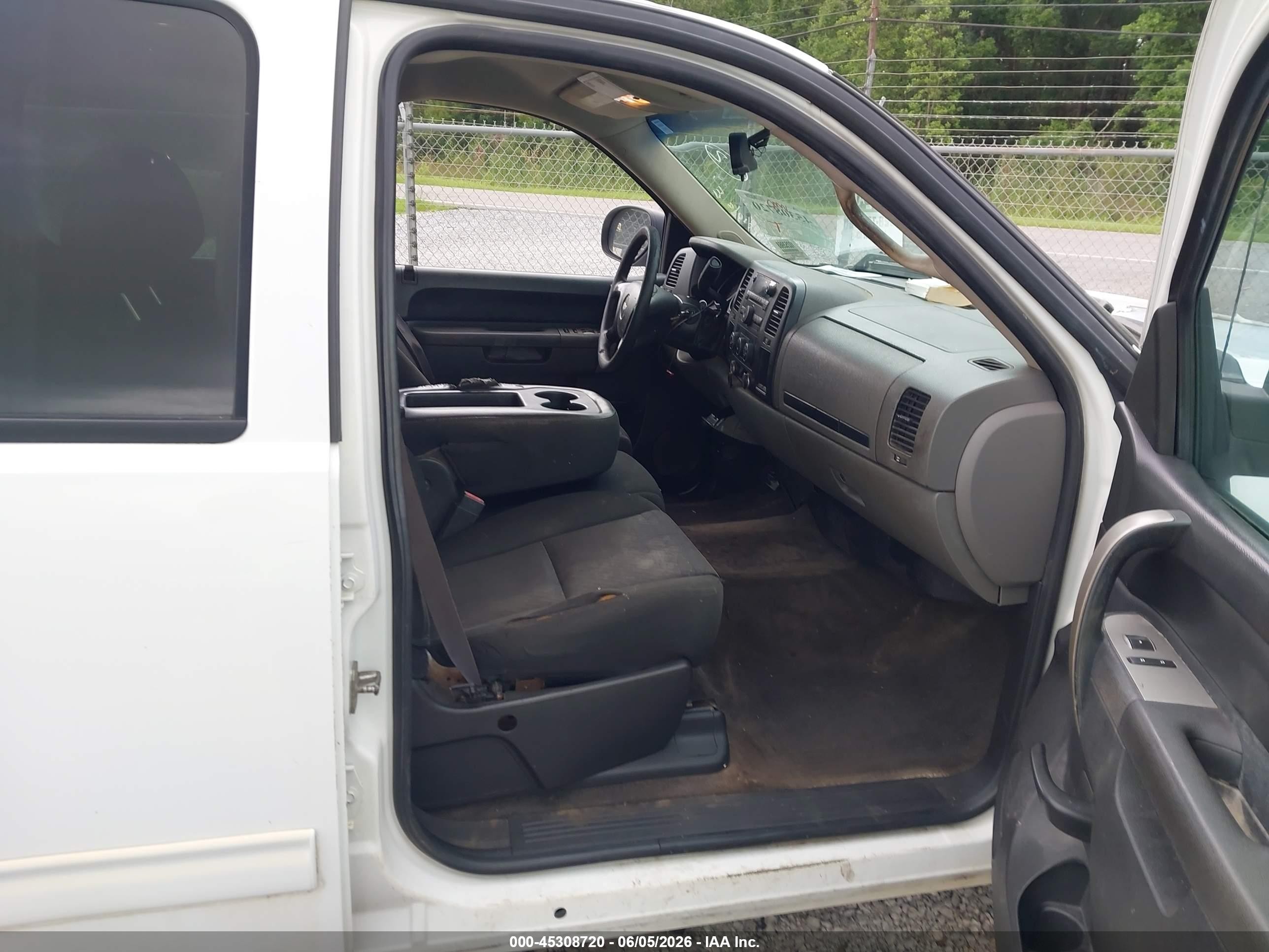 2012 Chevrolet Silverado 1500 Ls White vin: 3GCPCREA5CG123465