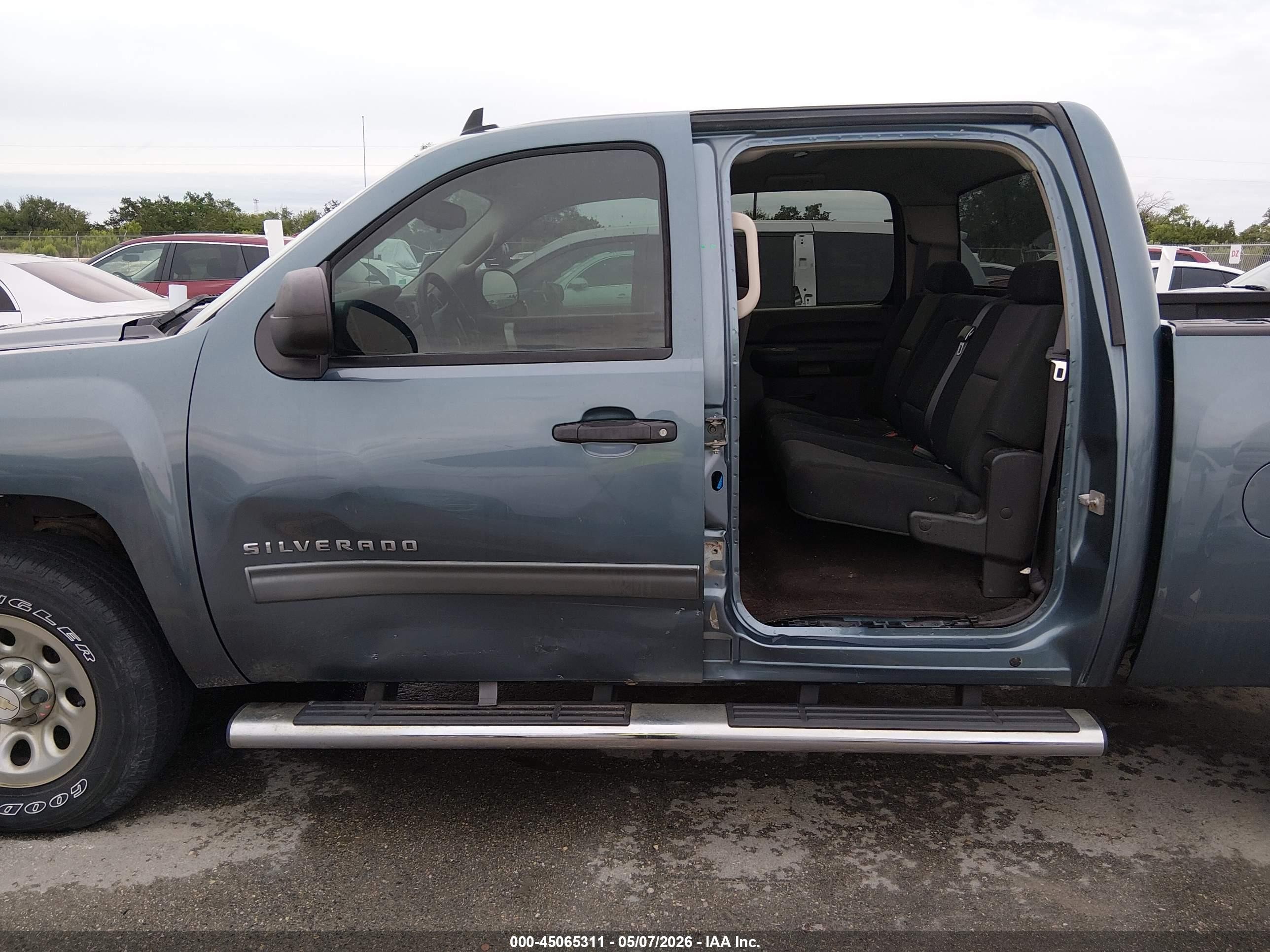 2011 Chevrolet Silverado 1500 Ls Blue vin: 3GCPCREA6BG341932