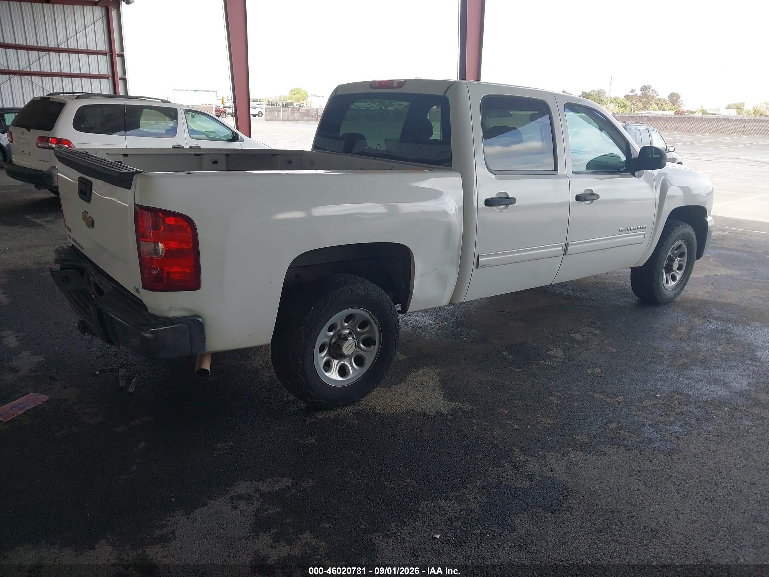 2012 Chevrolet Silverado 1500 Ls White vin: 3GCPCREA6CG127332