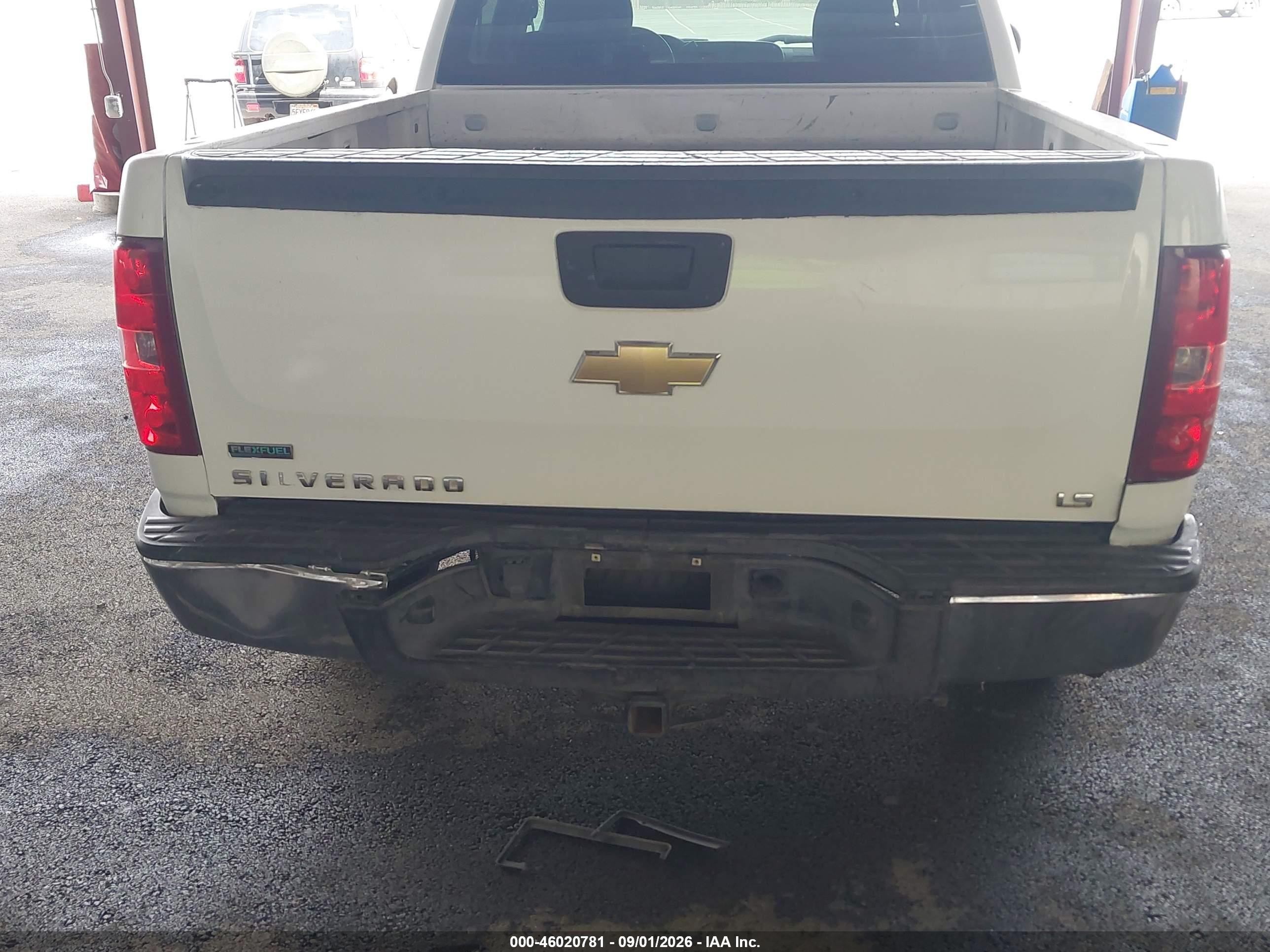 2012 Chevrolet Silverado 1500 Ls White vin: 3GCPCREA6CG127332