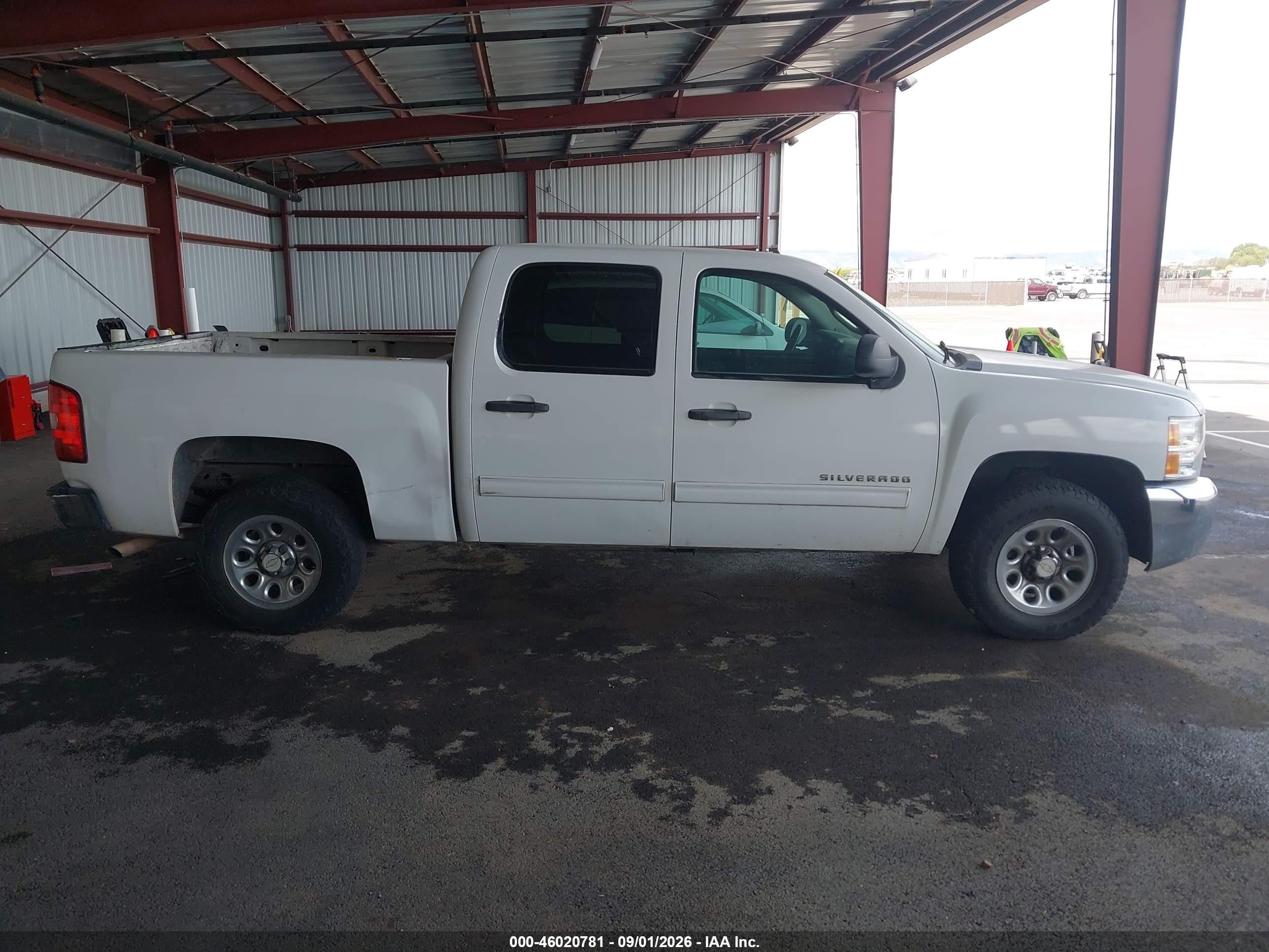 2012 Chevrolet Silverado 1500 Ls White vin: 3GCPCREA6CG127332