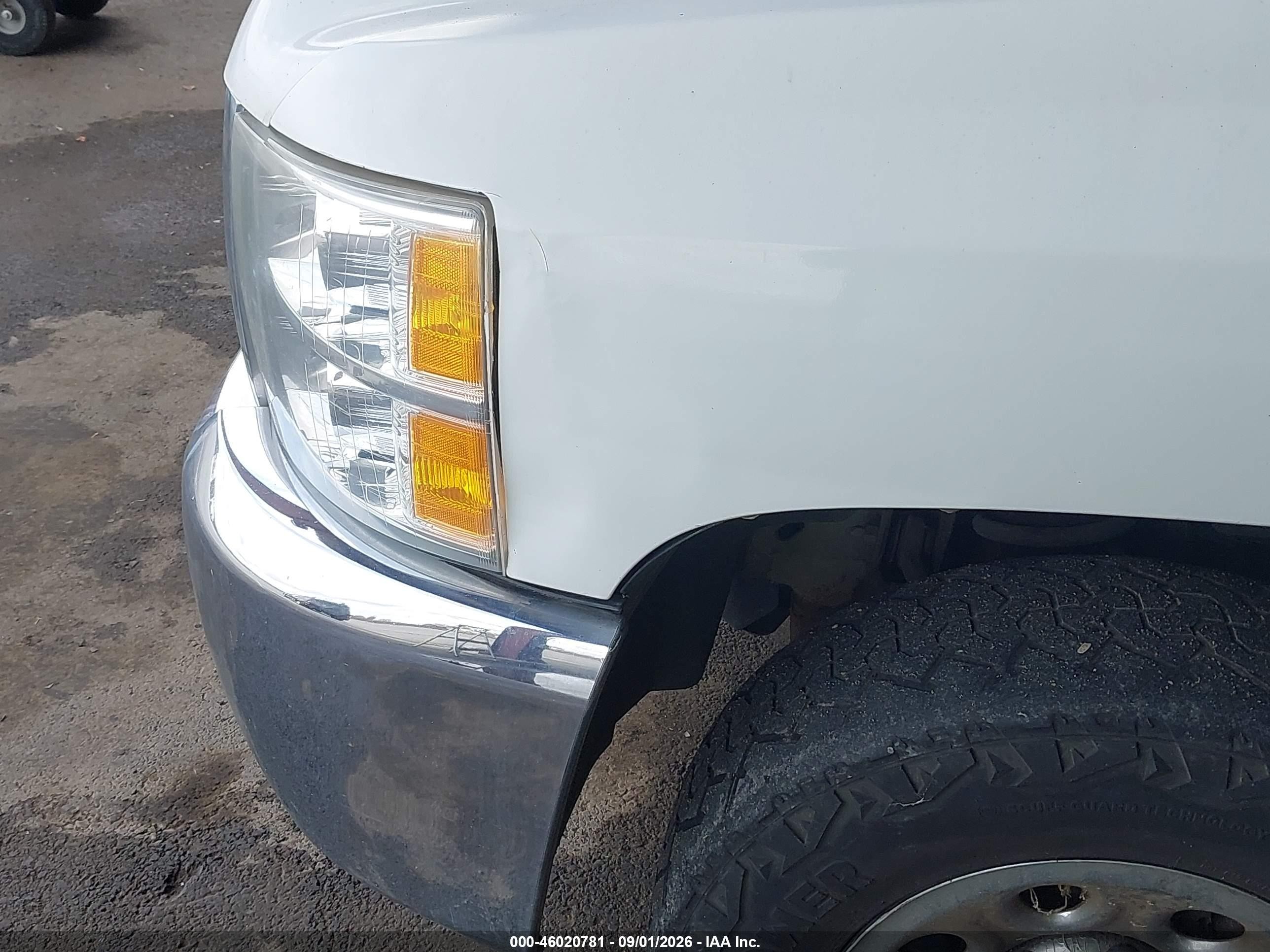 2012 Chevrolet Silverado 1500 Ls White vin: 3GCPCREA6CG127332