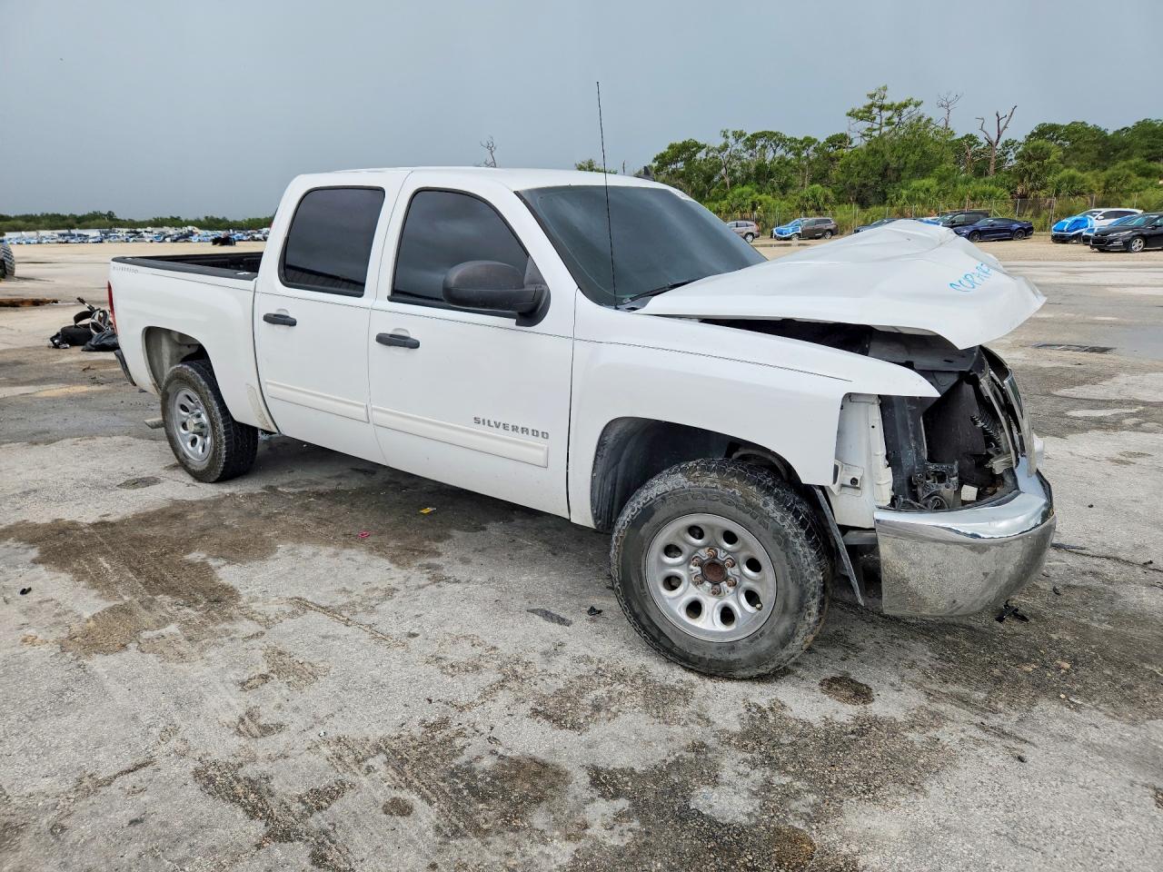 2012 Chevrolet Silverado C1500 Ls White vin: 3GCPCREA6CG229715