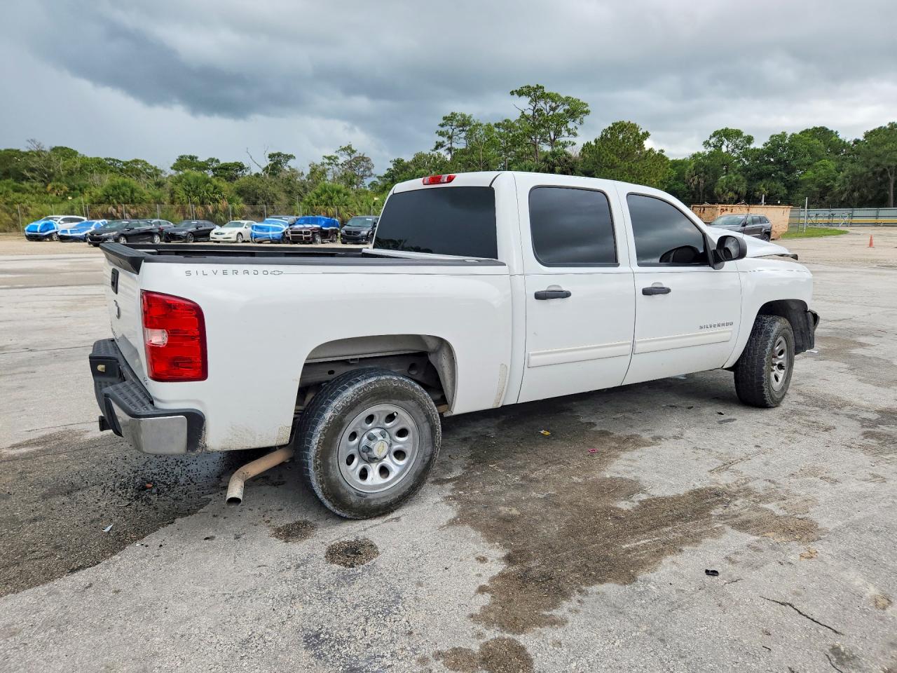 2012 Chevrolet Silverado C1500 Ls White vin: 3GCPCREA6CG229715