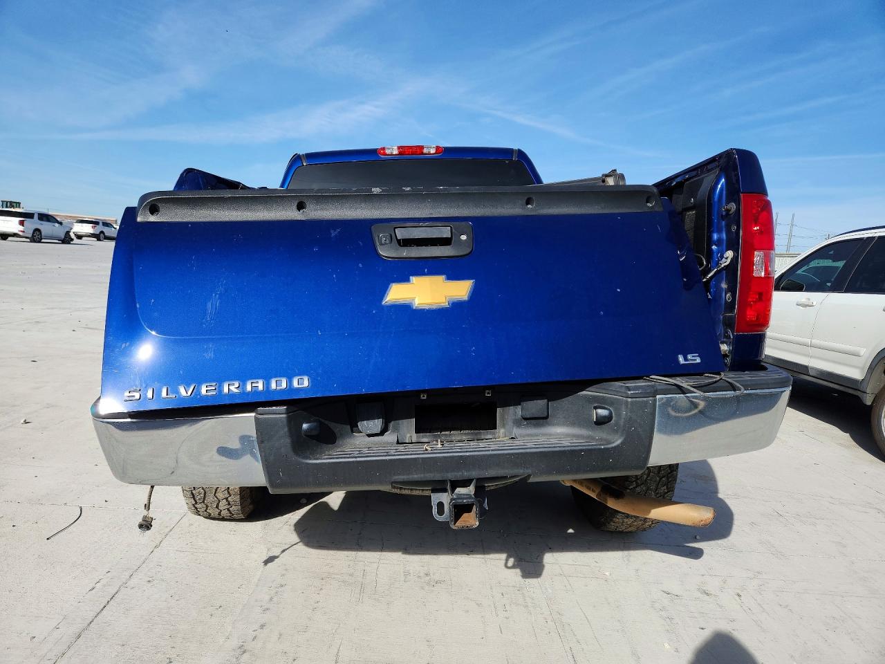 2013 Chevrolet Silverado C1500 Ls Blue vin: 3GCPCREA6DG100813