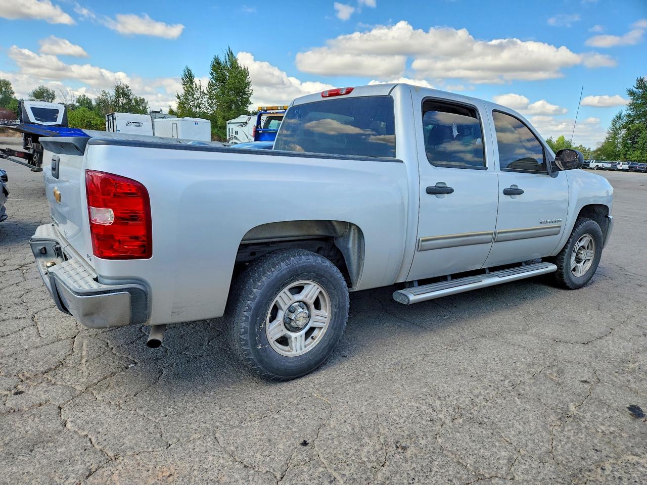 2013 Chevrolet Silverado C1500 Ls Серебряный vin: 3GCPCREA6DG185748