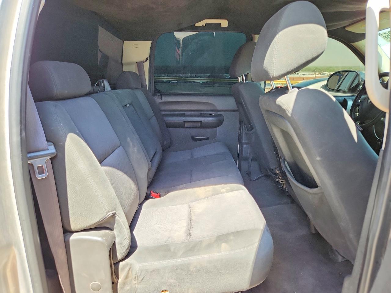 2011 Chevrolet Silverado C1500 Ls Silver vin: 3GCPCREA8BG351524