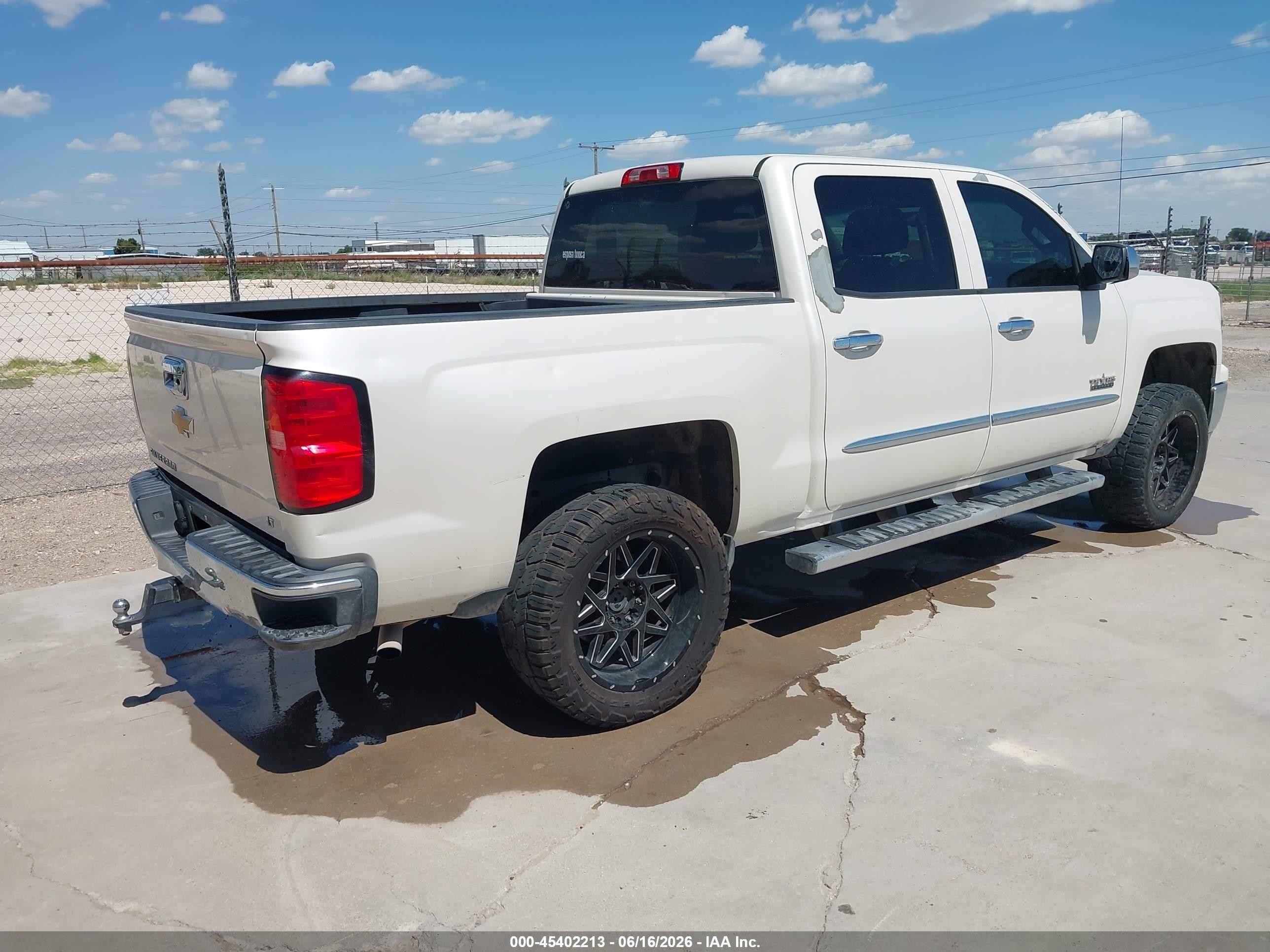 2014 Chevrolet Silverado 1500 1lt White vin: 3GCPCREC0EG495817