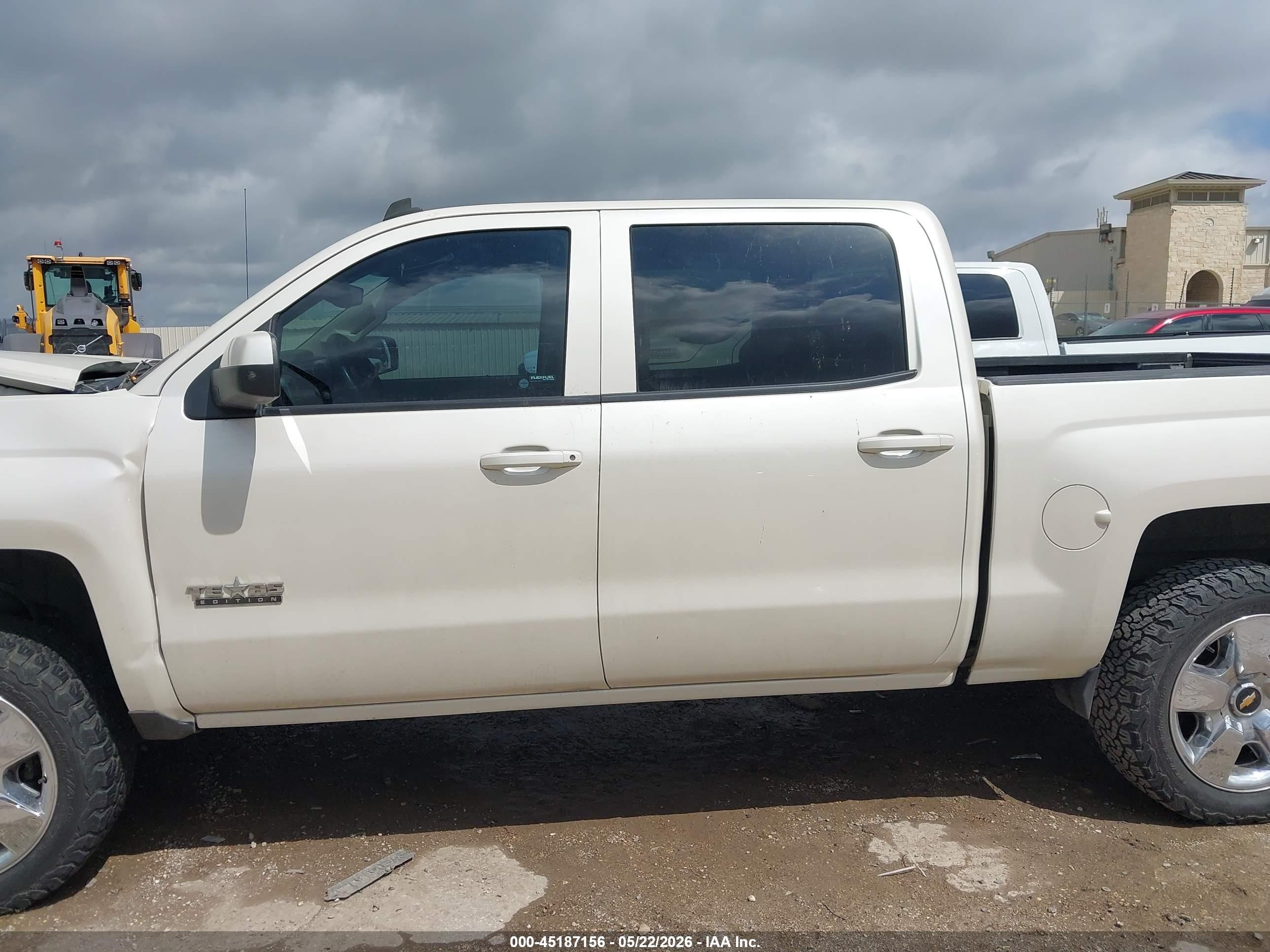 2014 Chevrolet Silverado 1500 1lt White vin: 3GCPCREC0EG559211