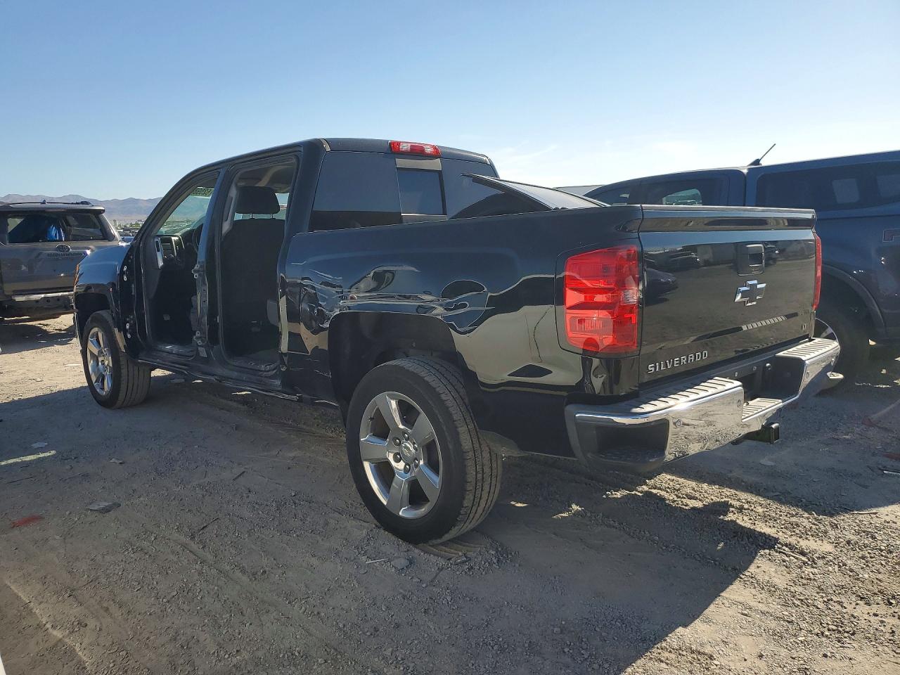2018 Chevrolet Silverado C1500 Lt Black vin: 3GCPCREC1JG605395