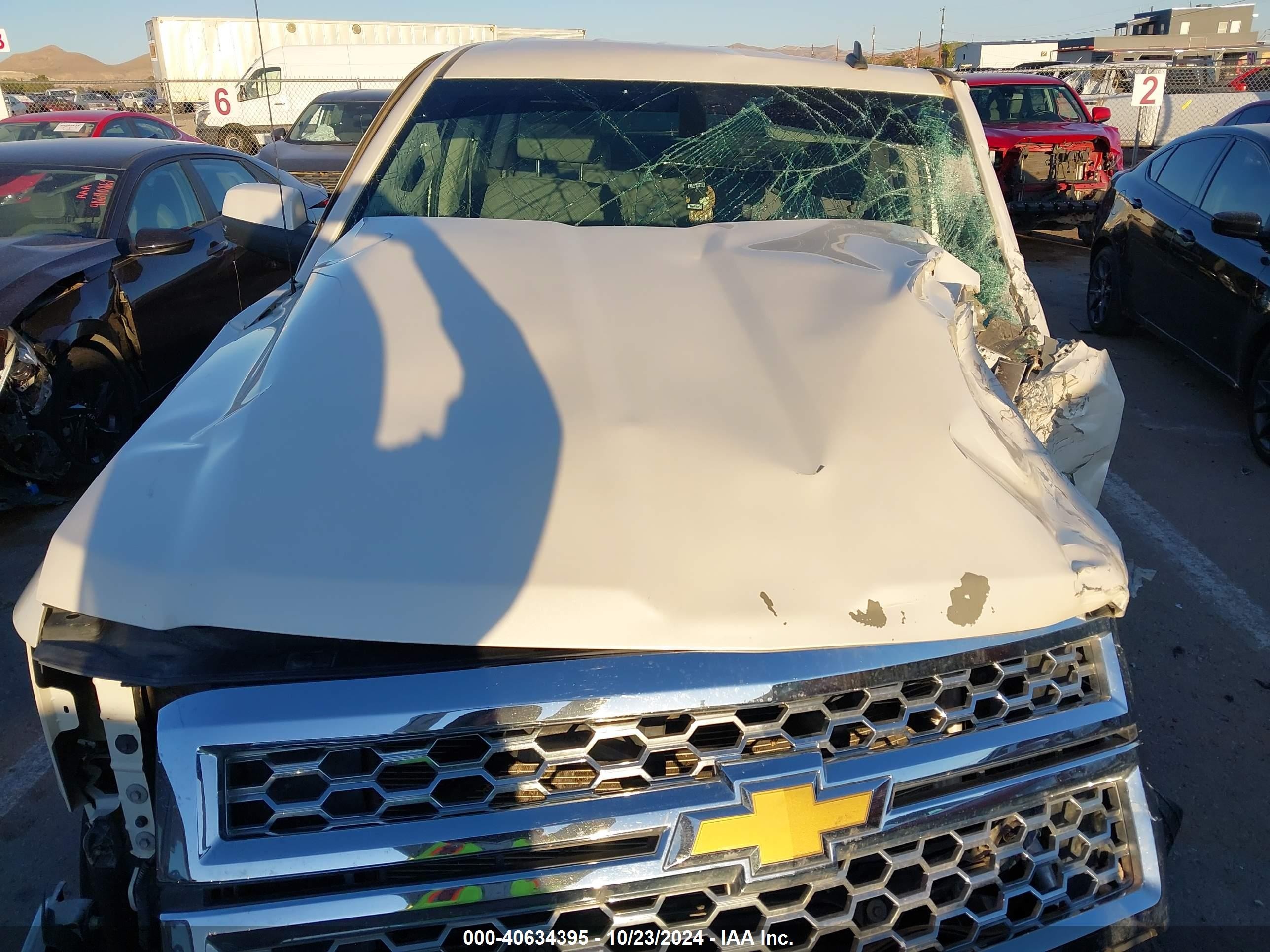 2014 Chevrolet Silverado 1500 1lt White vin: 3GCPCREC2EG188357