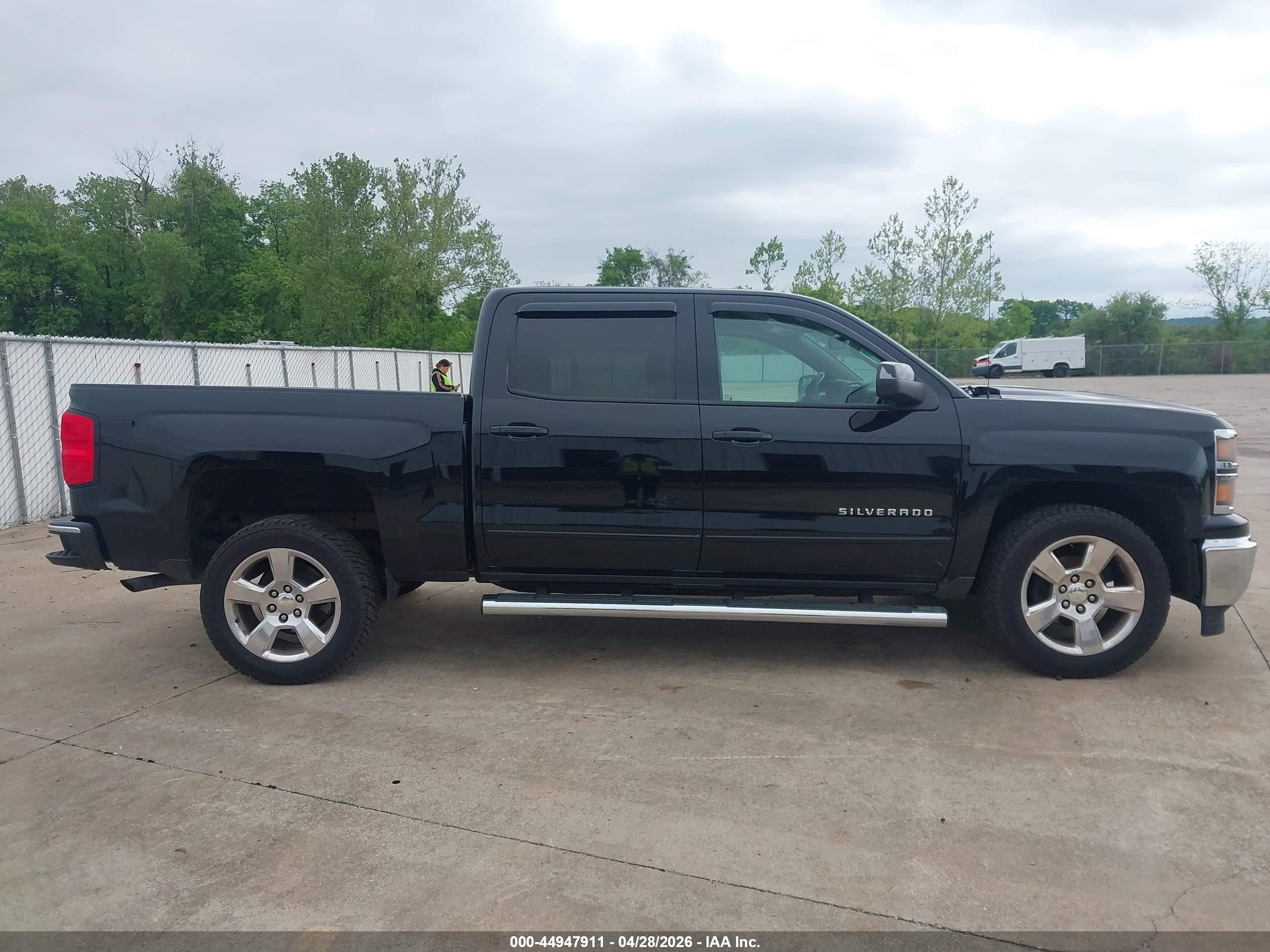 2015 Chevrolet Silverado 1500 1lt Черный vin: 3GCPCREC2FG357522