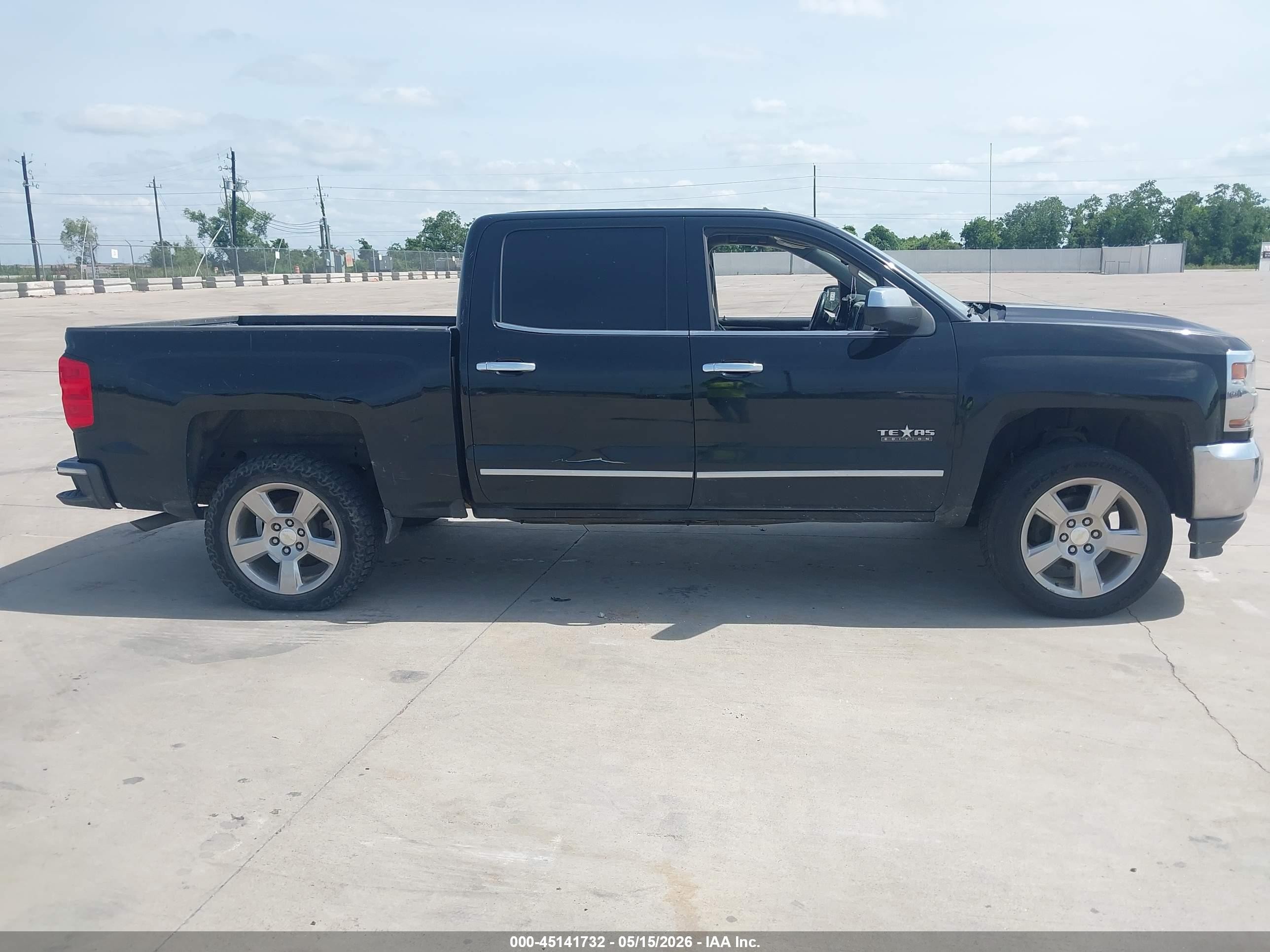 2018 Chevrolet Silverado C1500 Lt Black vin: 3GCPCREC2JG115001
