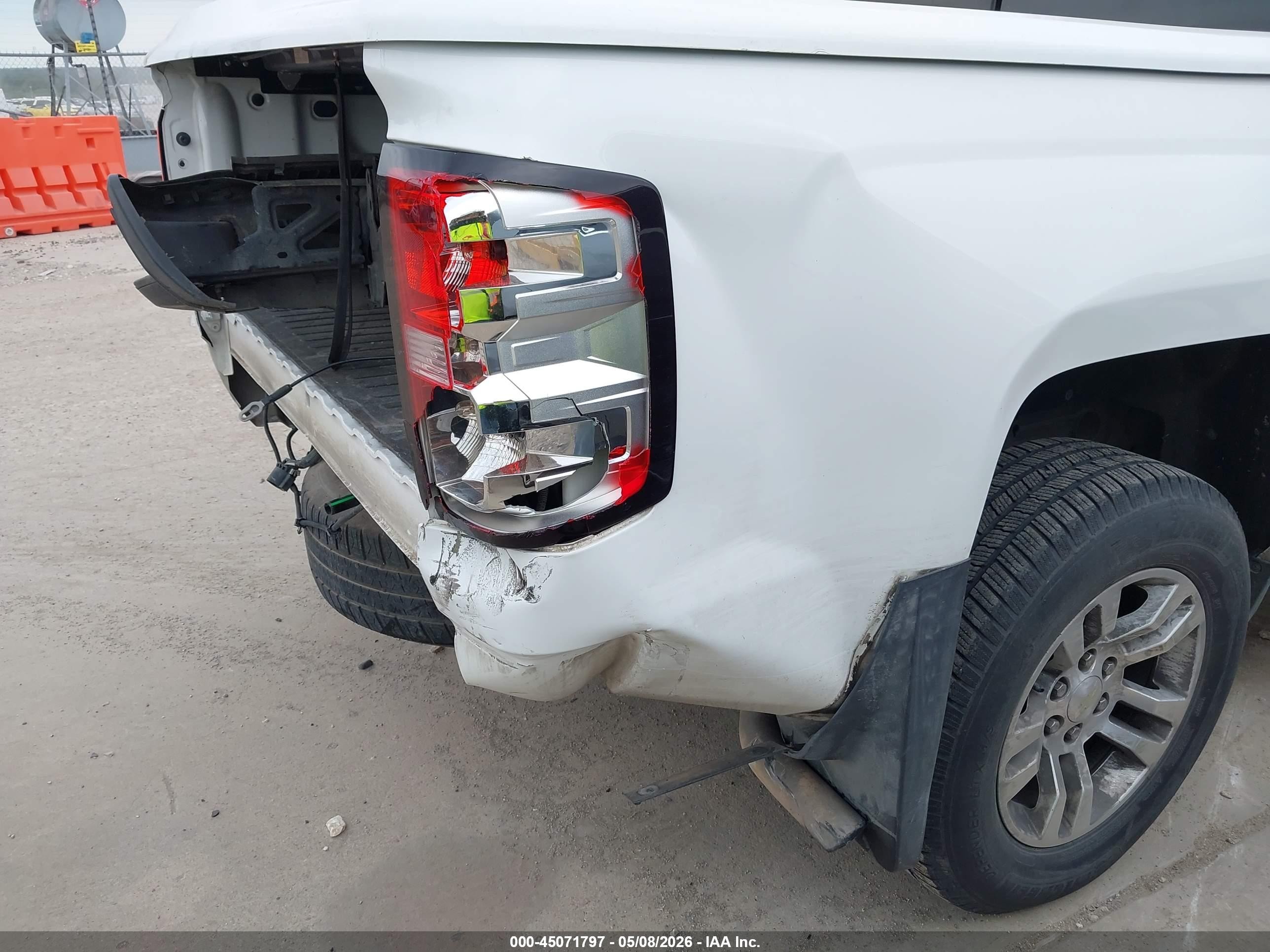 2014 Chevrolet Silverado 1500 1lt White vin: 3GCPCREC3EG484634