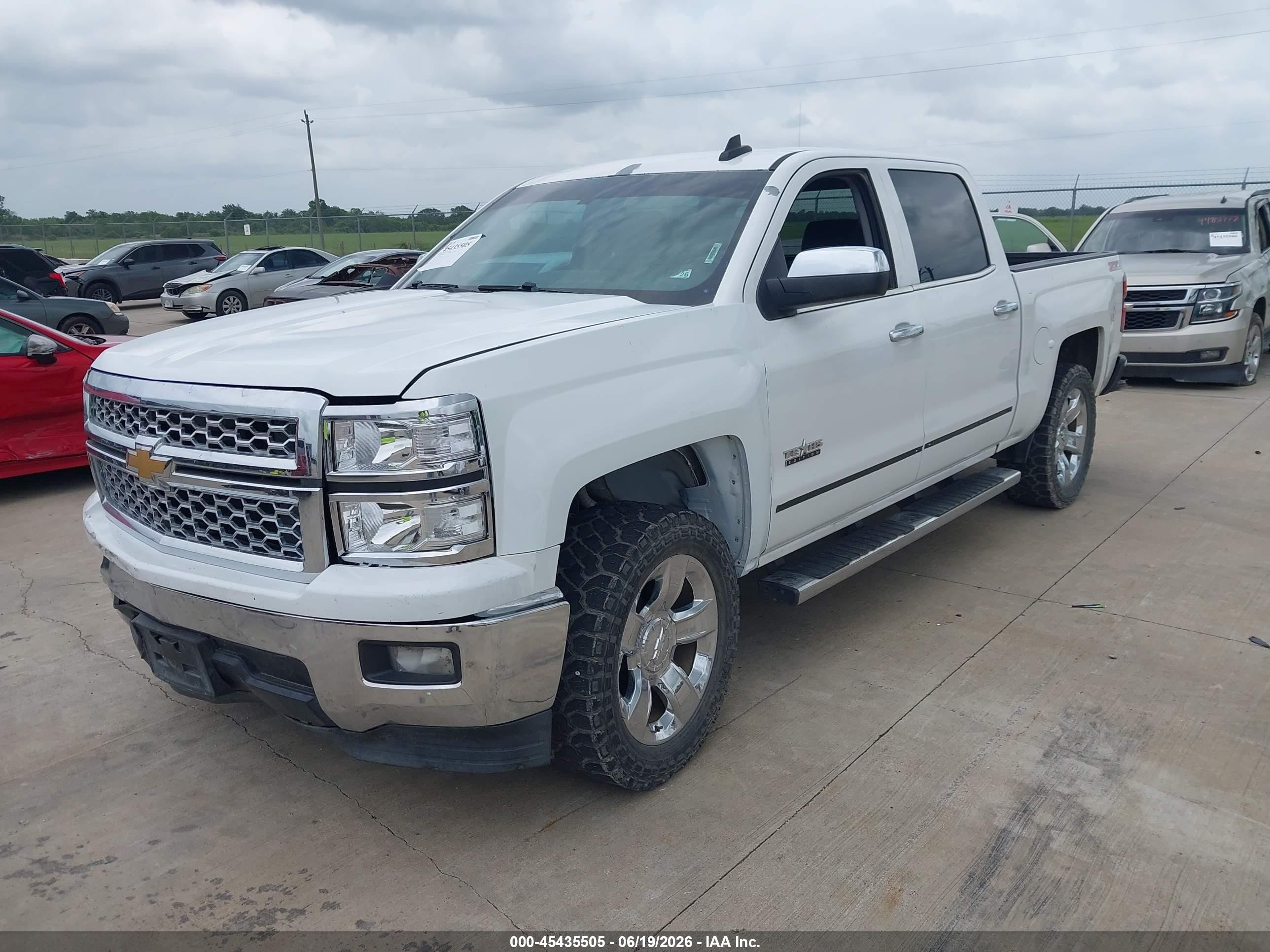 2015 Chevrolet Silverado 1500 1lt White vin: 3GCPCREC6FG168405