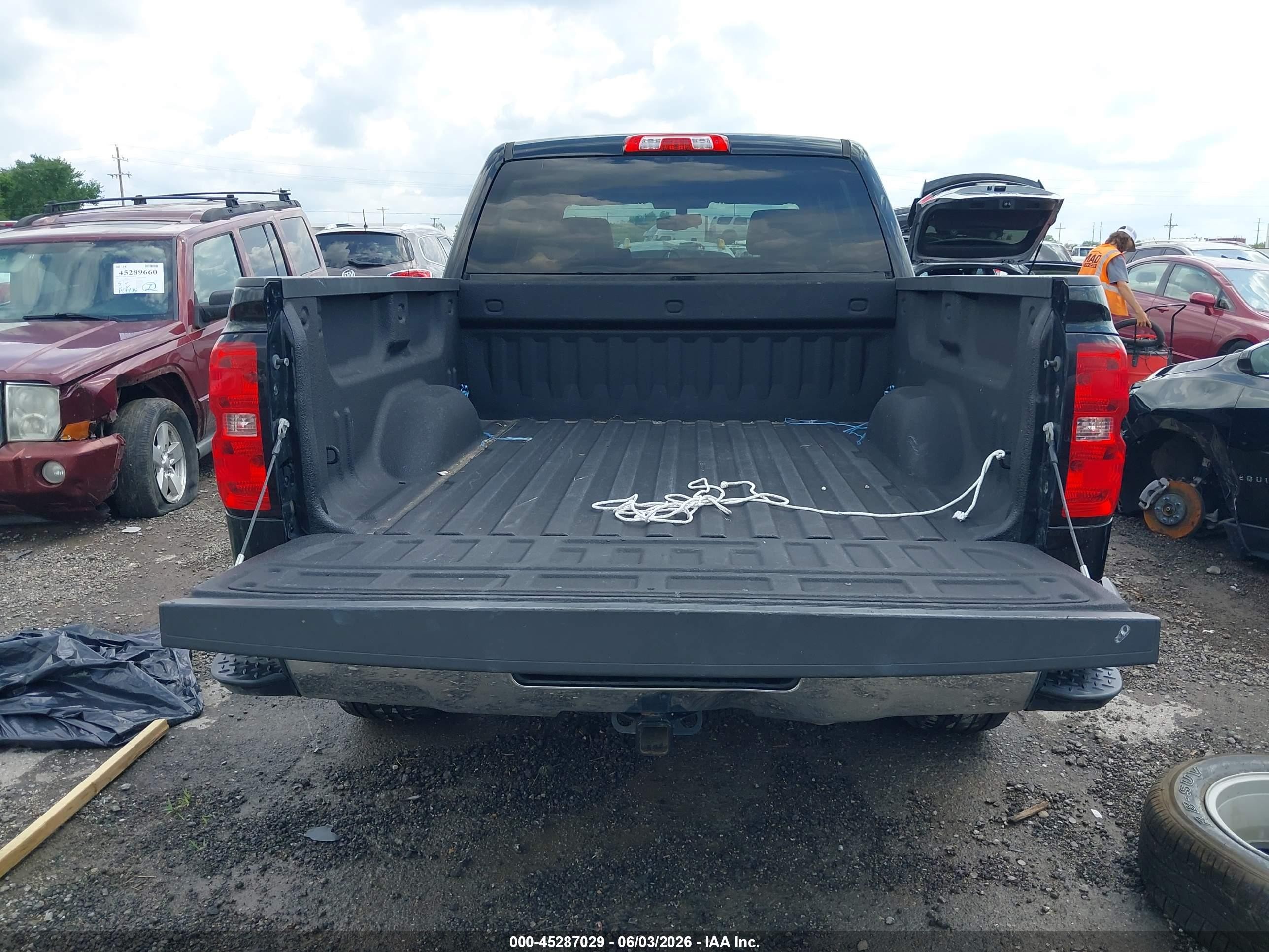2014 Chevrolet Silverado 1500 1lt Black vin: 3GCPCREC7EG149618