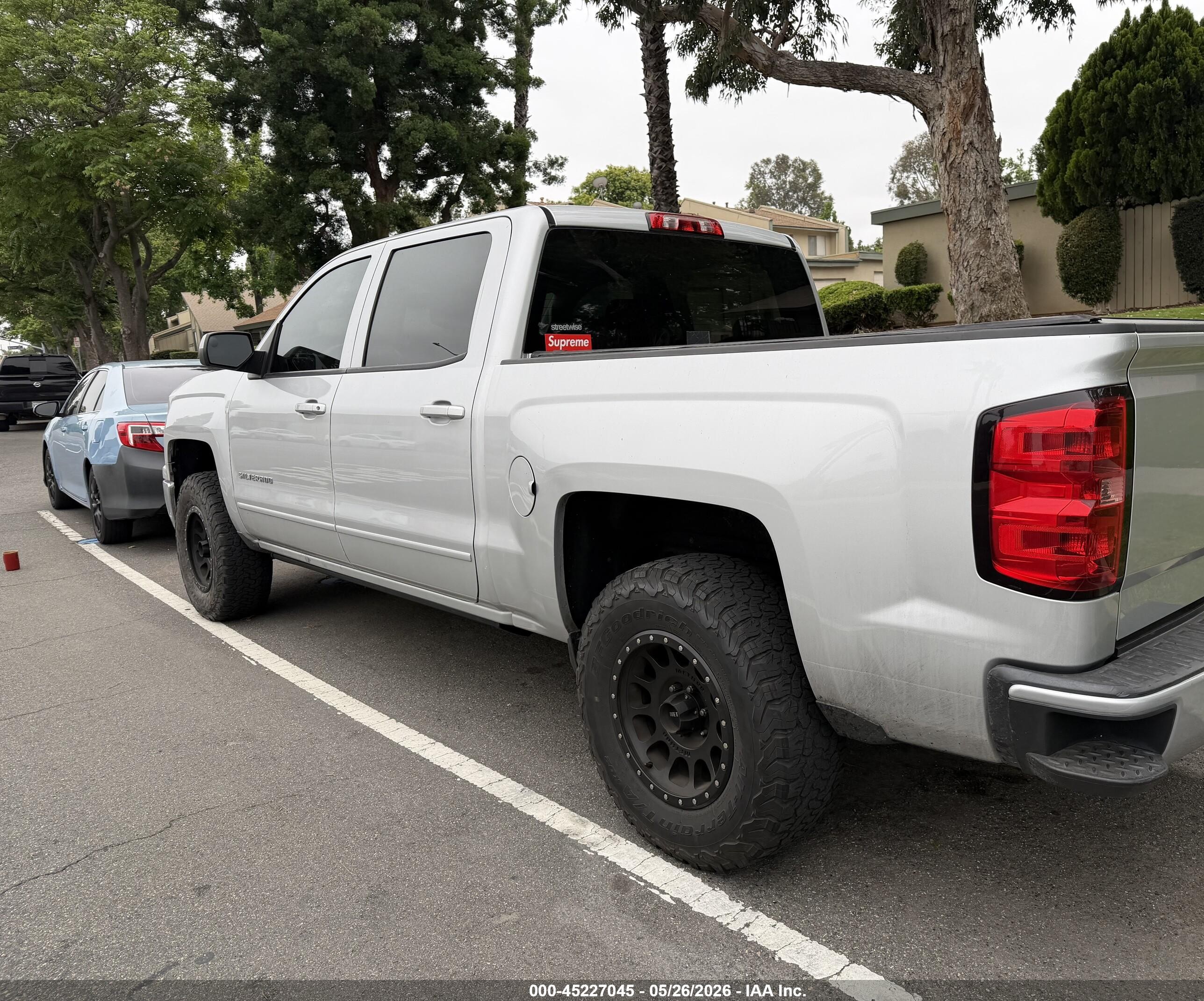 2015 Chevrolet Silverado 1500 1lt Серебряный vin: 3GCPCREC7FG370055