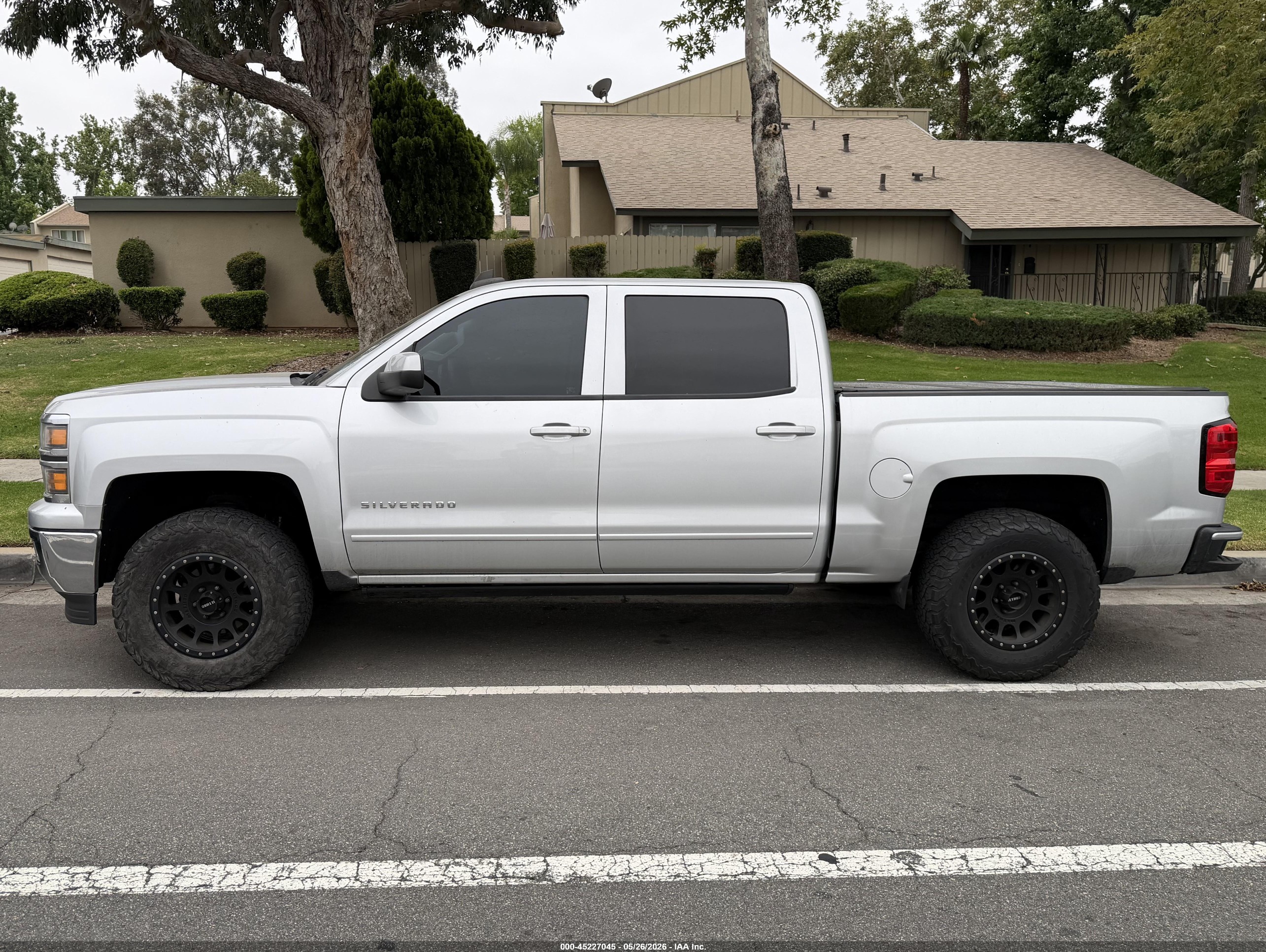2015 Chevrolet Silverado 1500 1lt Серебряный vin: 3GCPCREC7FG370055