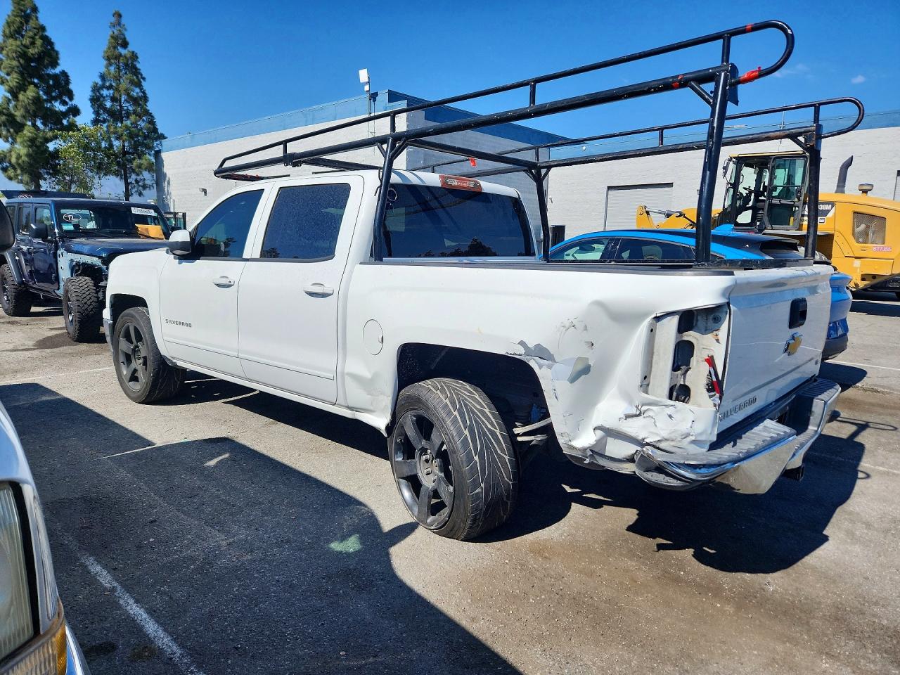 2015 Chevrolet Silverado C1500 Lt White vin: 3GCPCREC8FG215434