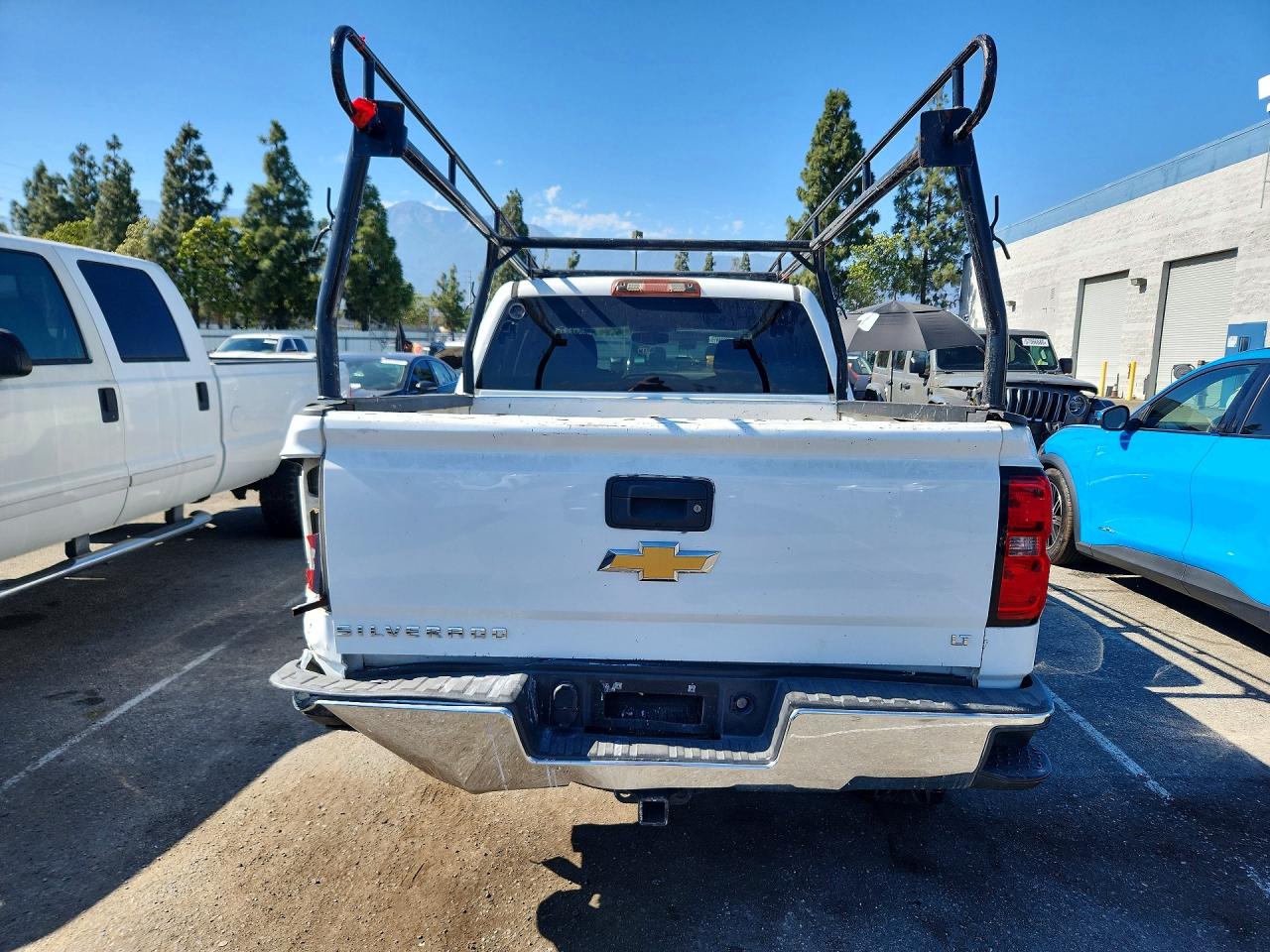 2015 Chevrolet Silverado C1500 Lt White vin: 3GCPCREC8FG215434