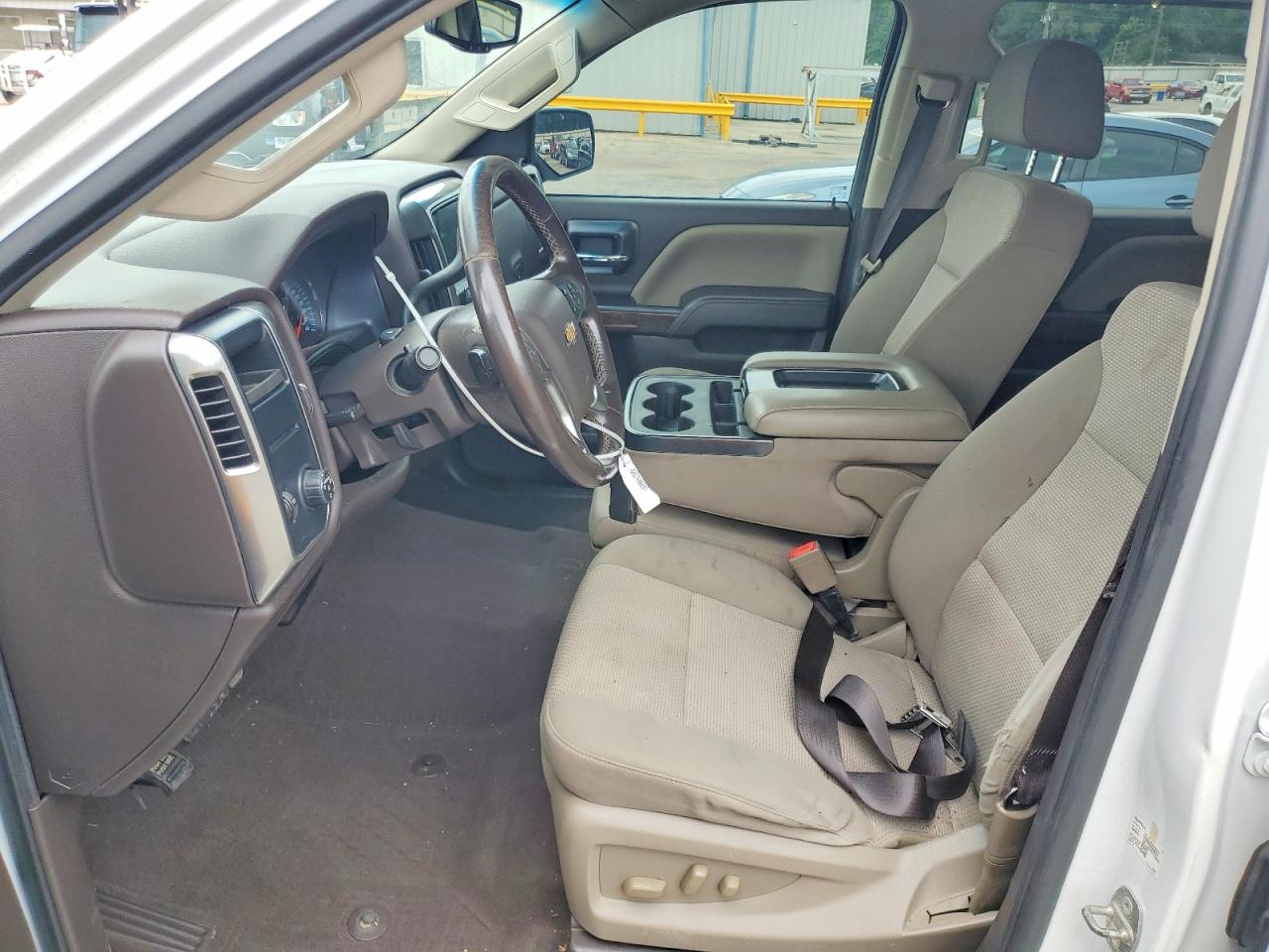 2018 Chevrolet Silverado C1500 Lt White vin: 3GCPCREC8JG591267