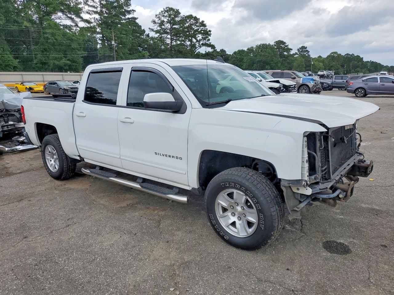 2018 Chevrolet Silverado C1500 Lt White vin: 3GCPCREC8JG591267