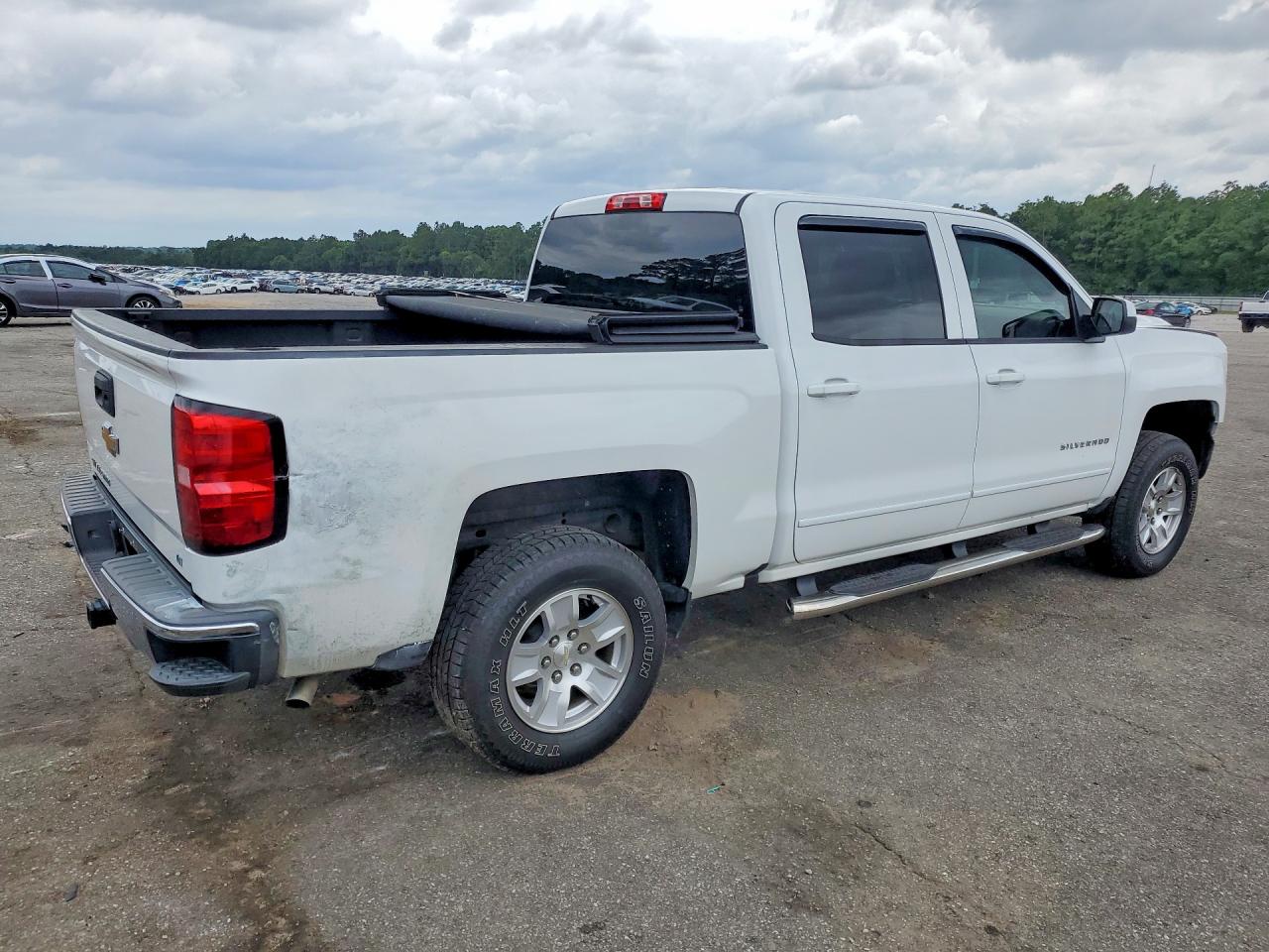 2018 Chevrolet Silverado C1500 Lt White vin: 3GCPCREC8JG591267