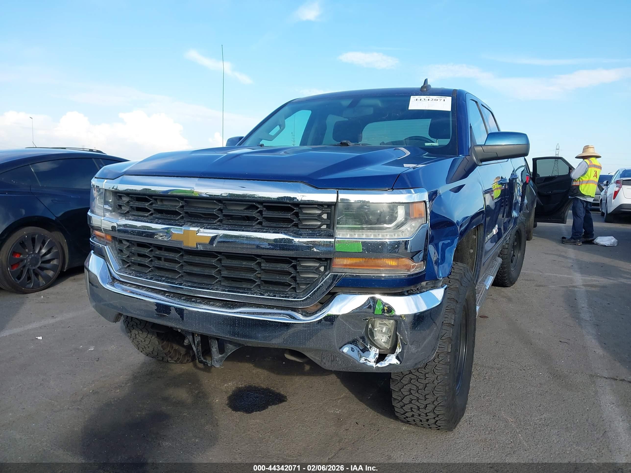 2016 Chevrolet Silverado 1500 1lt Blue vin: 3GCPCREC9GG239873