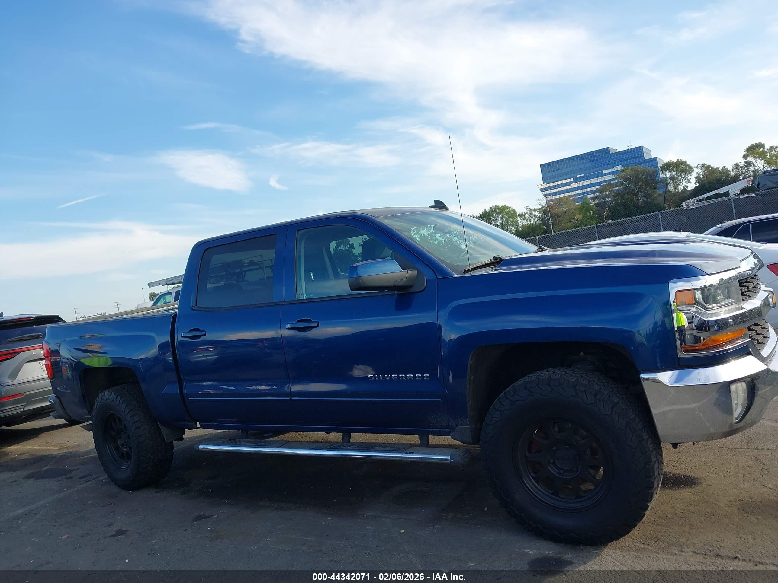 2016 Chevrolet Silverado 1500 1lt Blue vin: 3GCPCREC9GG239873