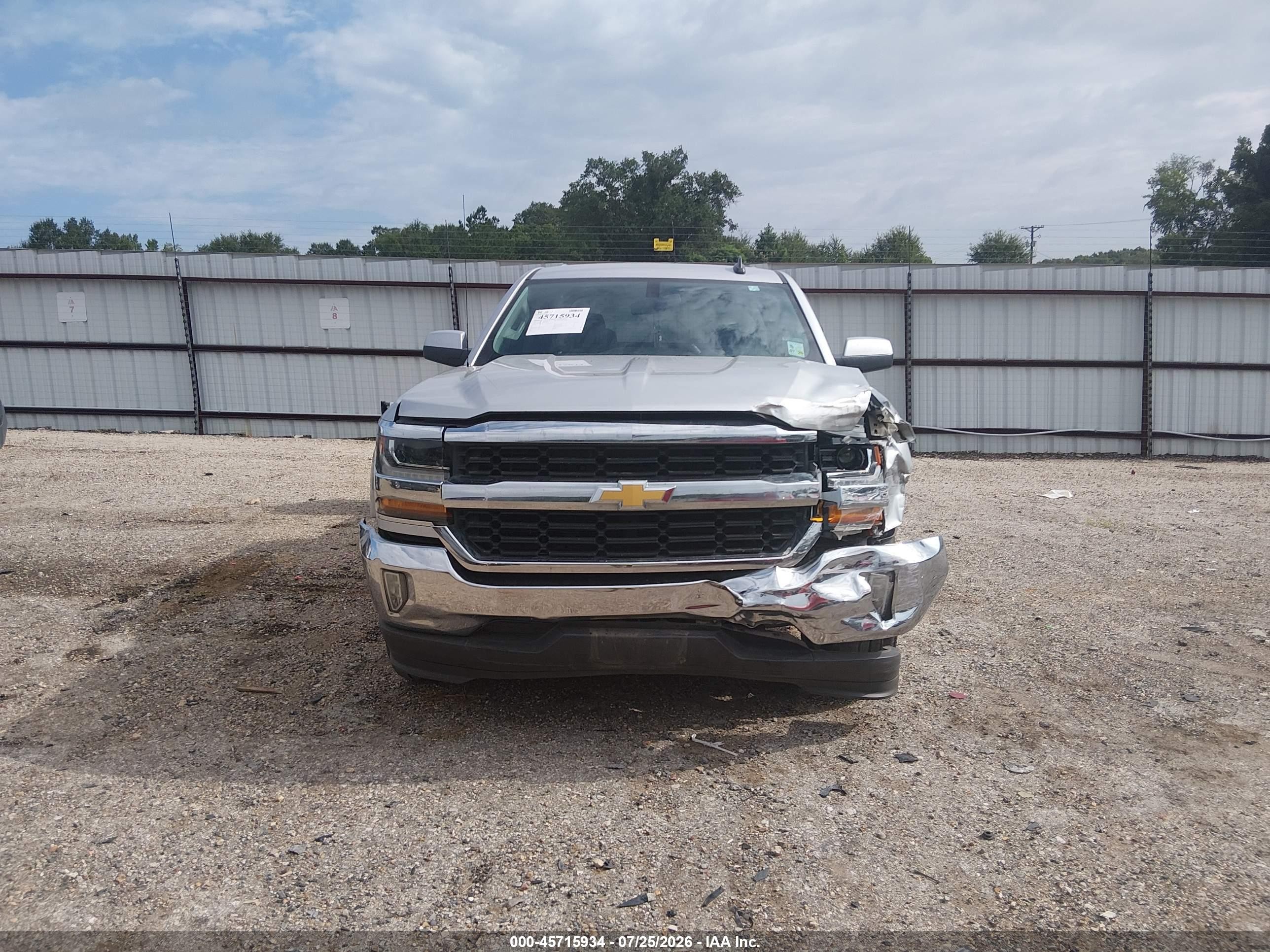 2017 Chevrolet Silverado 1500 Lt Silver vin: 3GCPCREC9HG479541