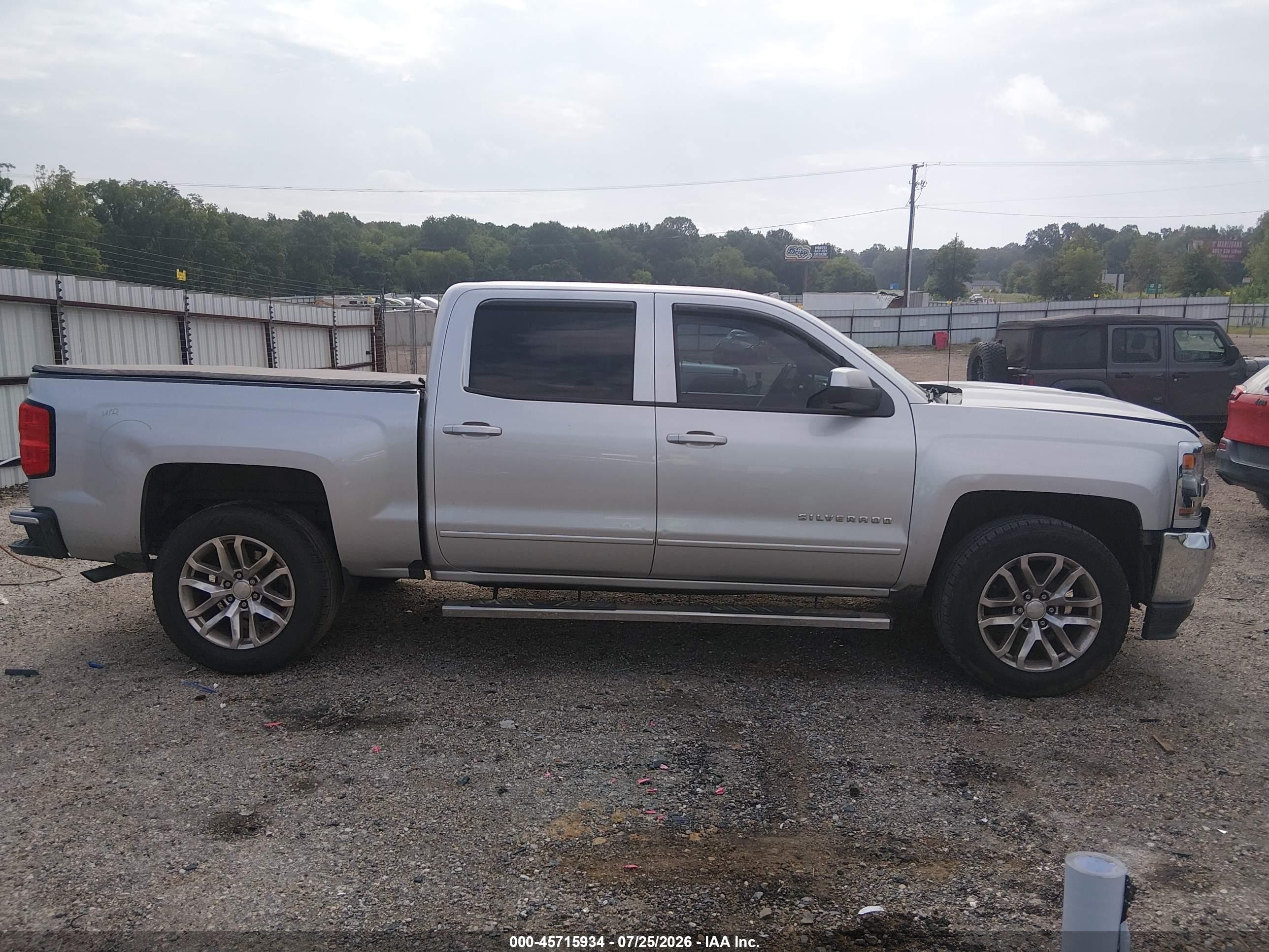 2017 Chevrolet Silverado 1500 Lt Silver vin: 3GCPCREC9HG479541