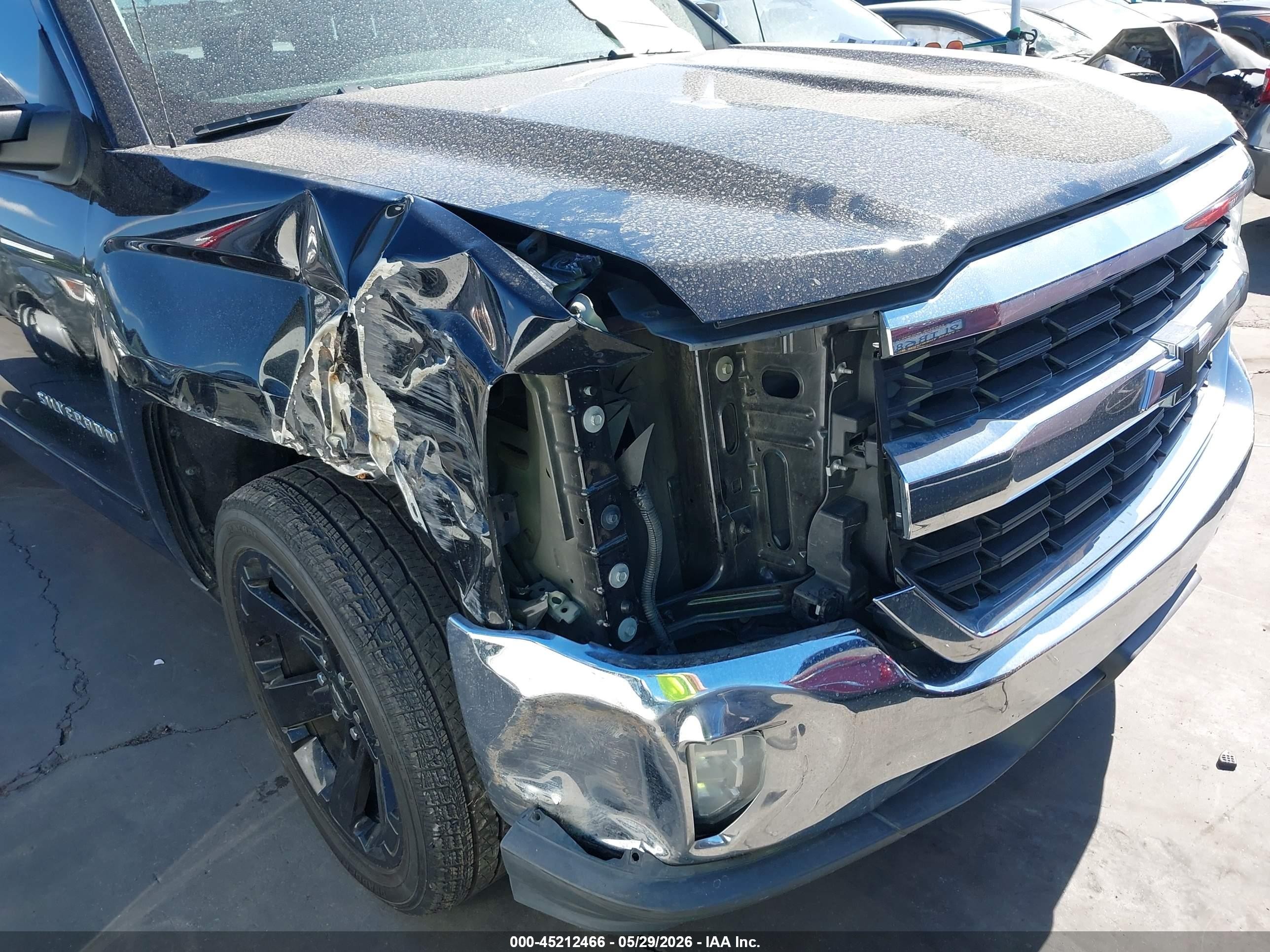 2018 Chevrolet Silverado 1500 1lt Black vin: 3GCPCREC9JG397623