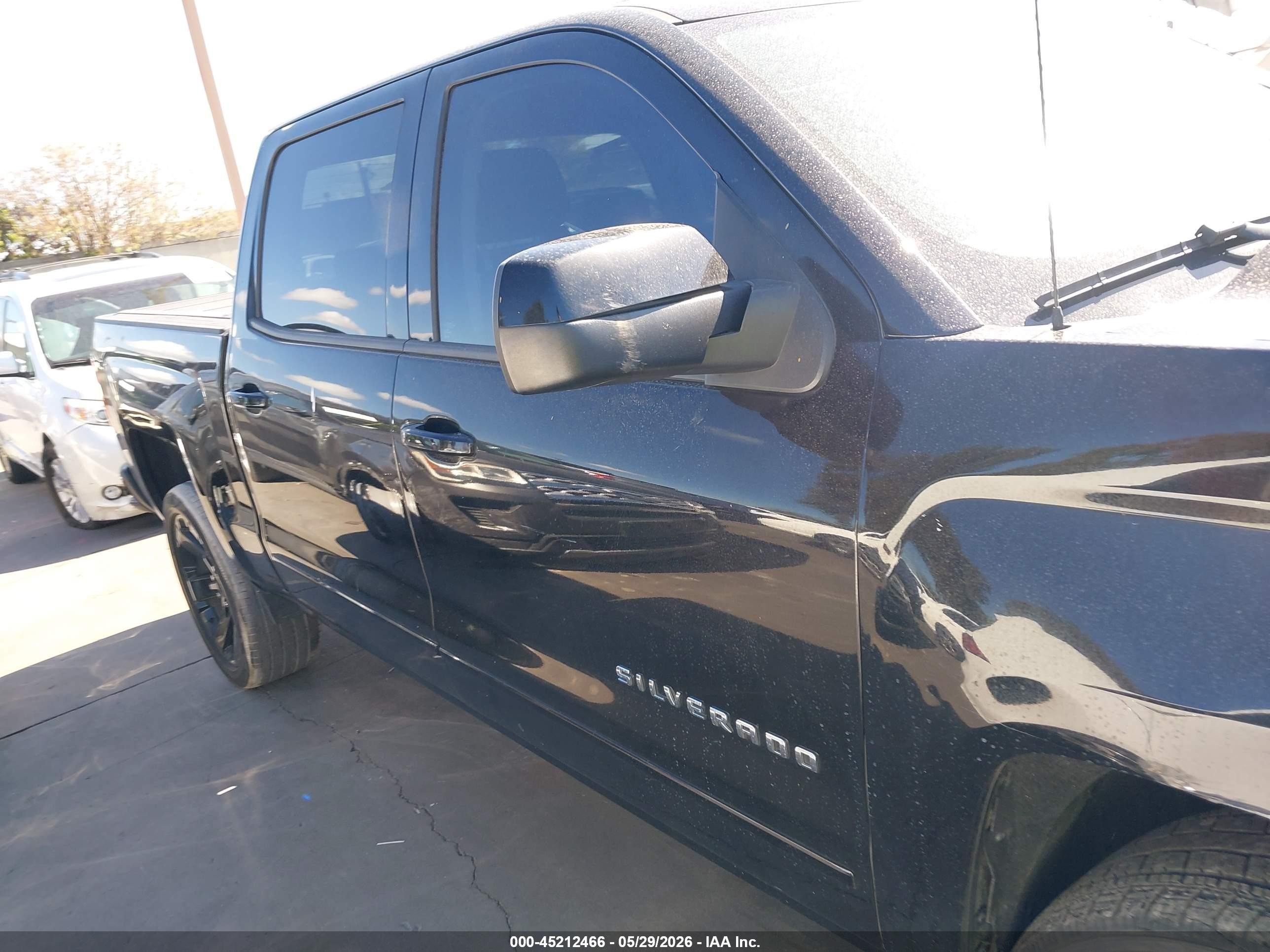 2018 Chevrolet Silverado 1500 1lt Black vin: 3GCPCREC9JG397623
