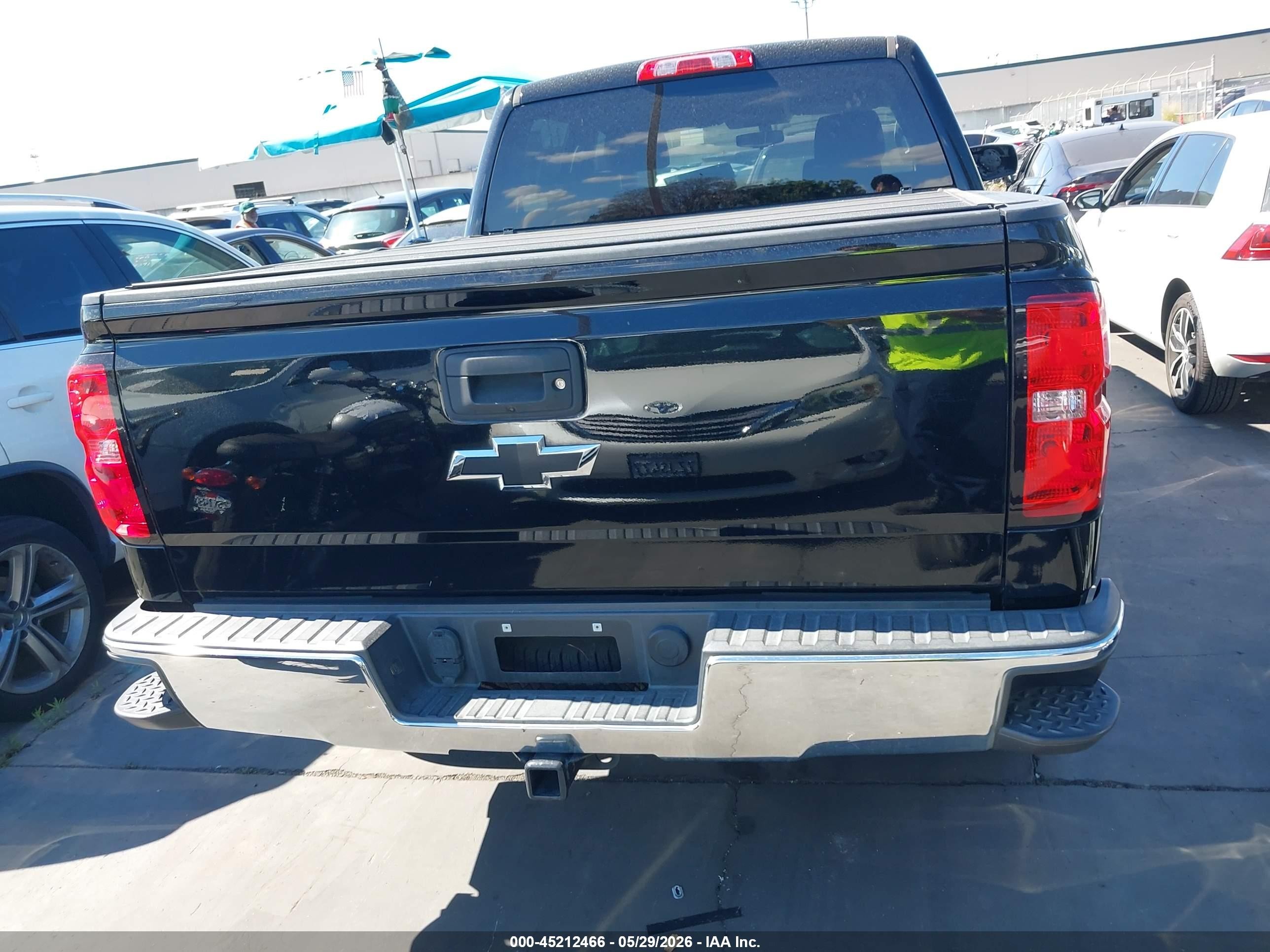2018 Chevrolet Silverado 1500 1lt Black vin: 3GCPCREC9JG397623