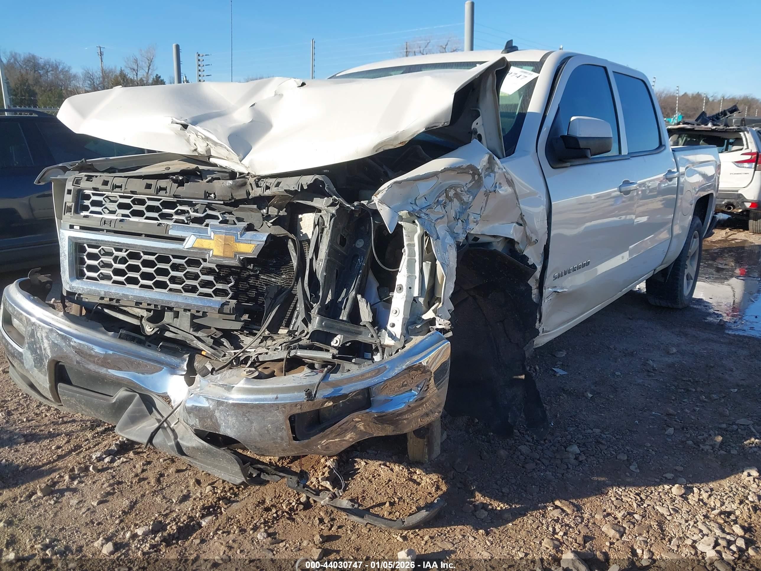 2014 Chevrolet Silverado 1500 1lt White vin: 3GCPCRECXEG505026