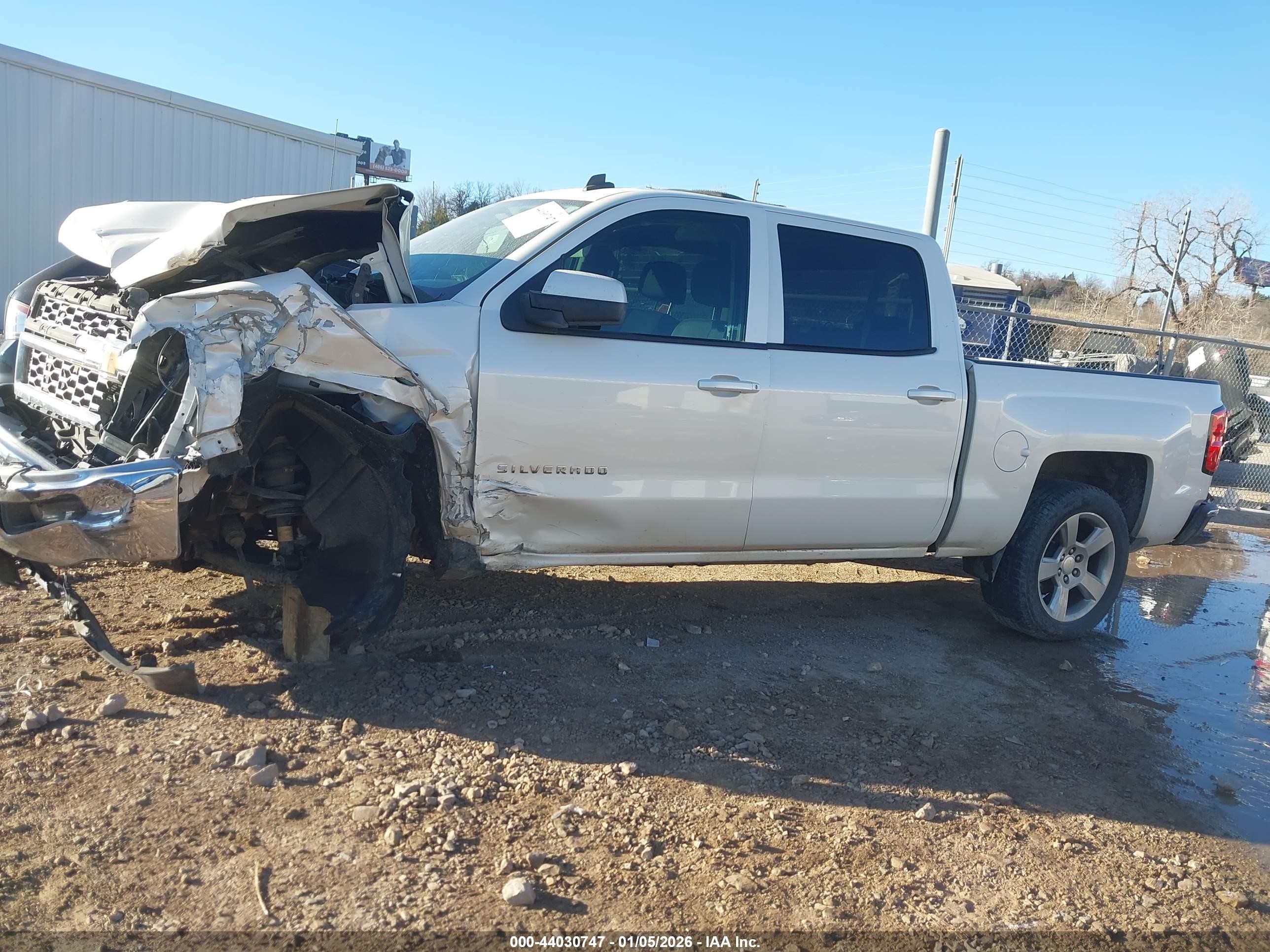 2014 Chevrolet Silverado 1500 1lt White vin: 3GCPCRECXEG505026