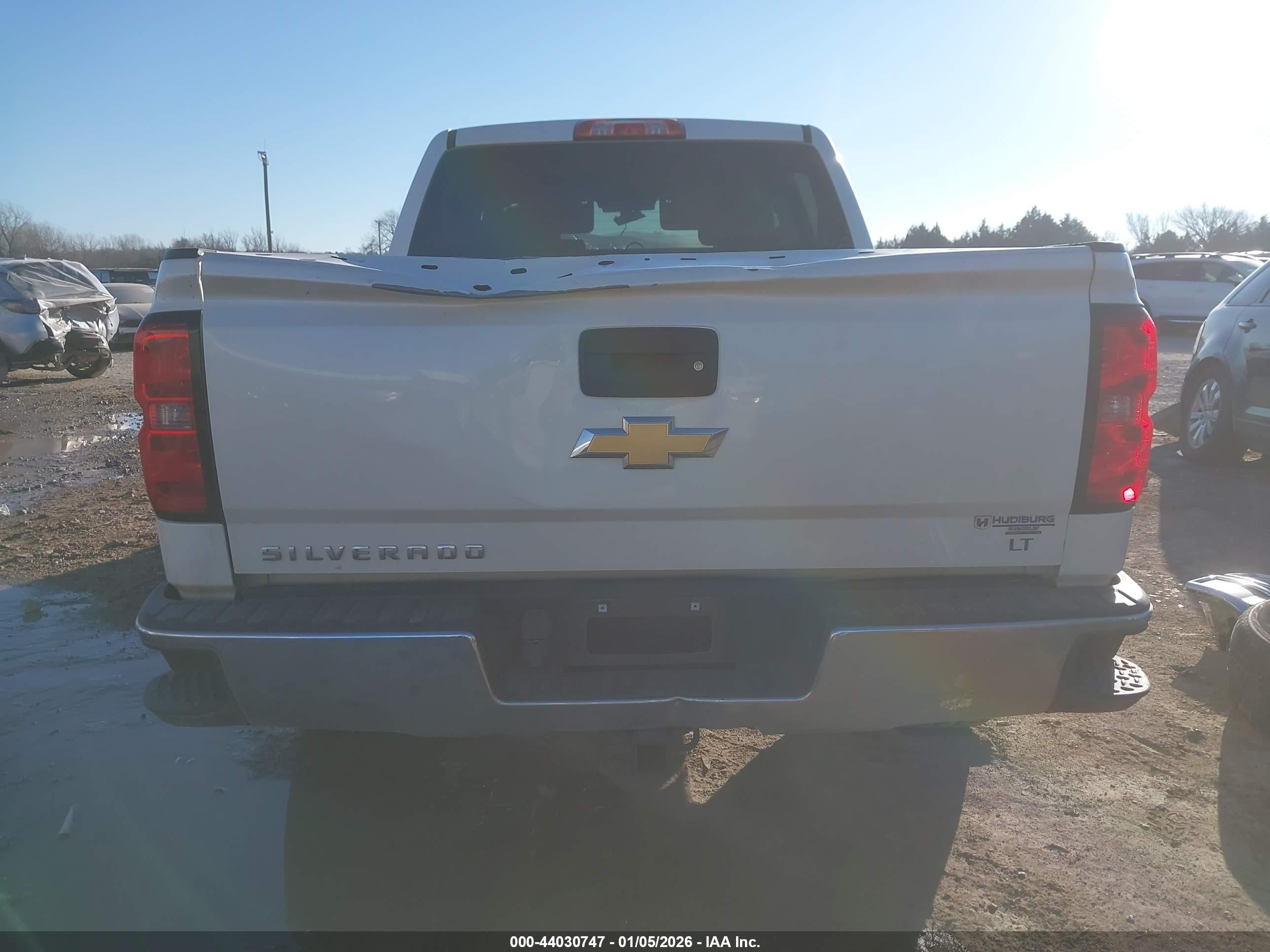 2014 Chevrolet Silverado 1500 1lt White vin: 3GCPCRECXEG505026