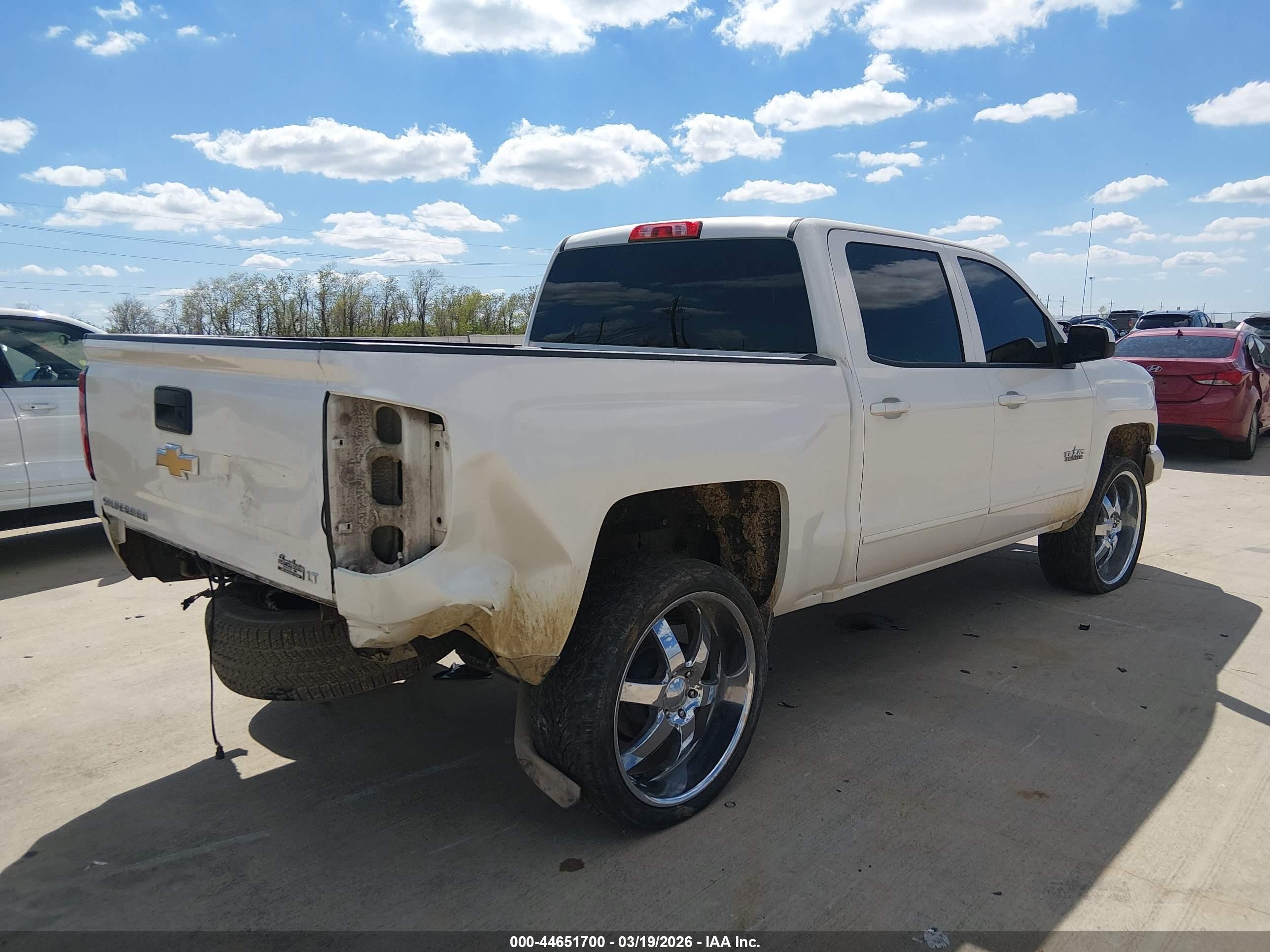 2015 Chevrolet Silverado 1500 1lt White vin: 3GCPCRECXFG249830