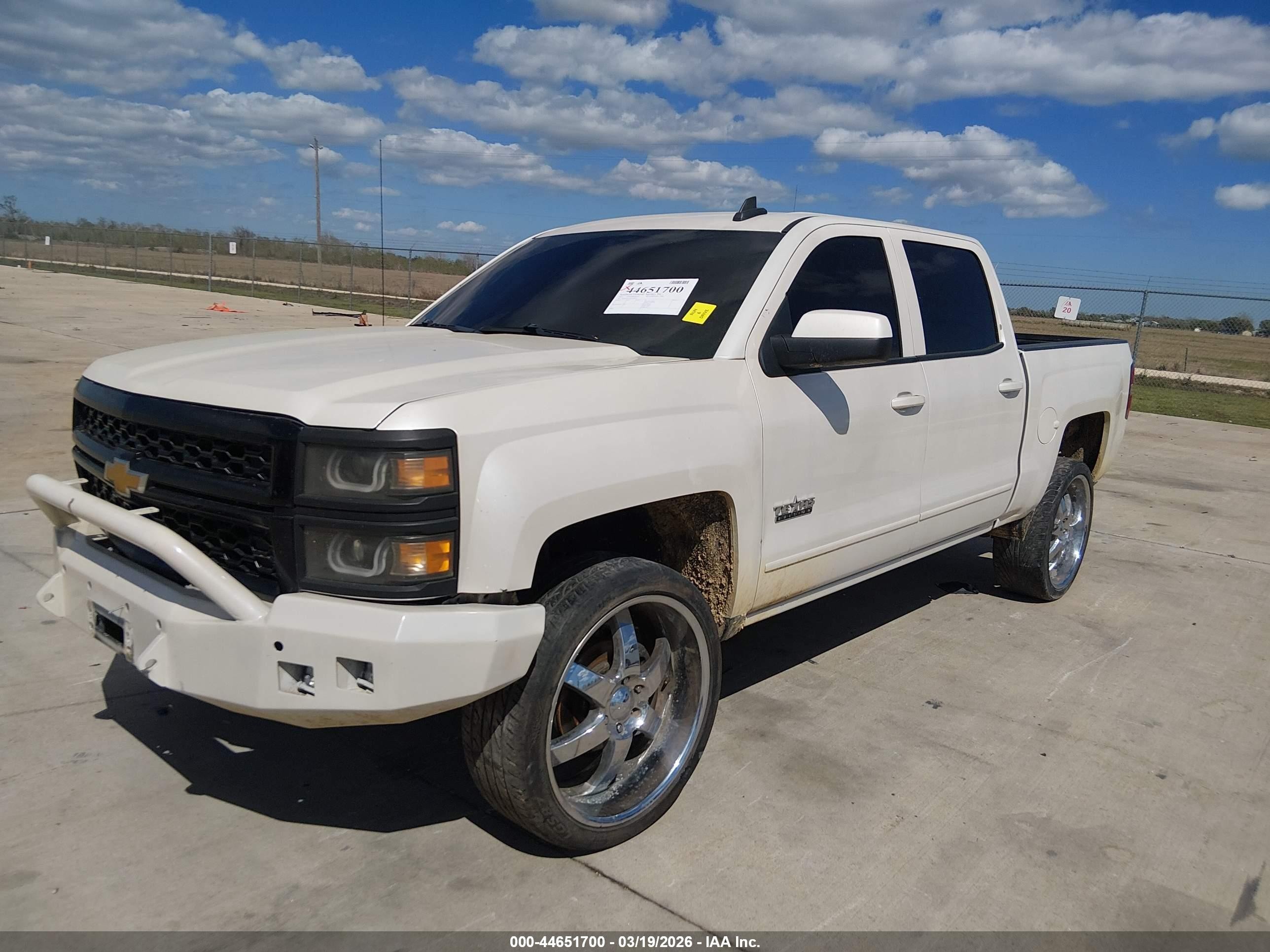2015 Chevrolet Silverado 1500 1lt White vin: 3GCPCRECXFG249830
