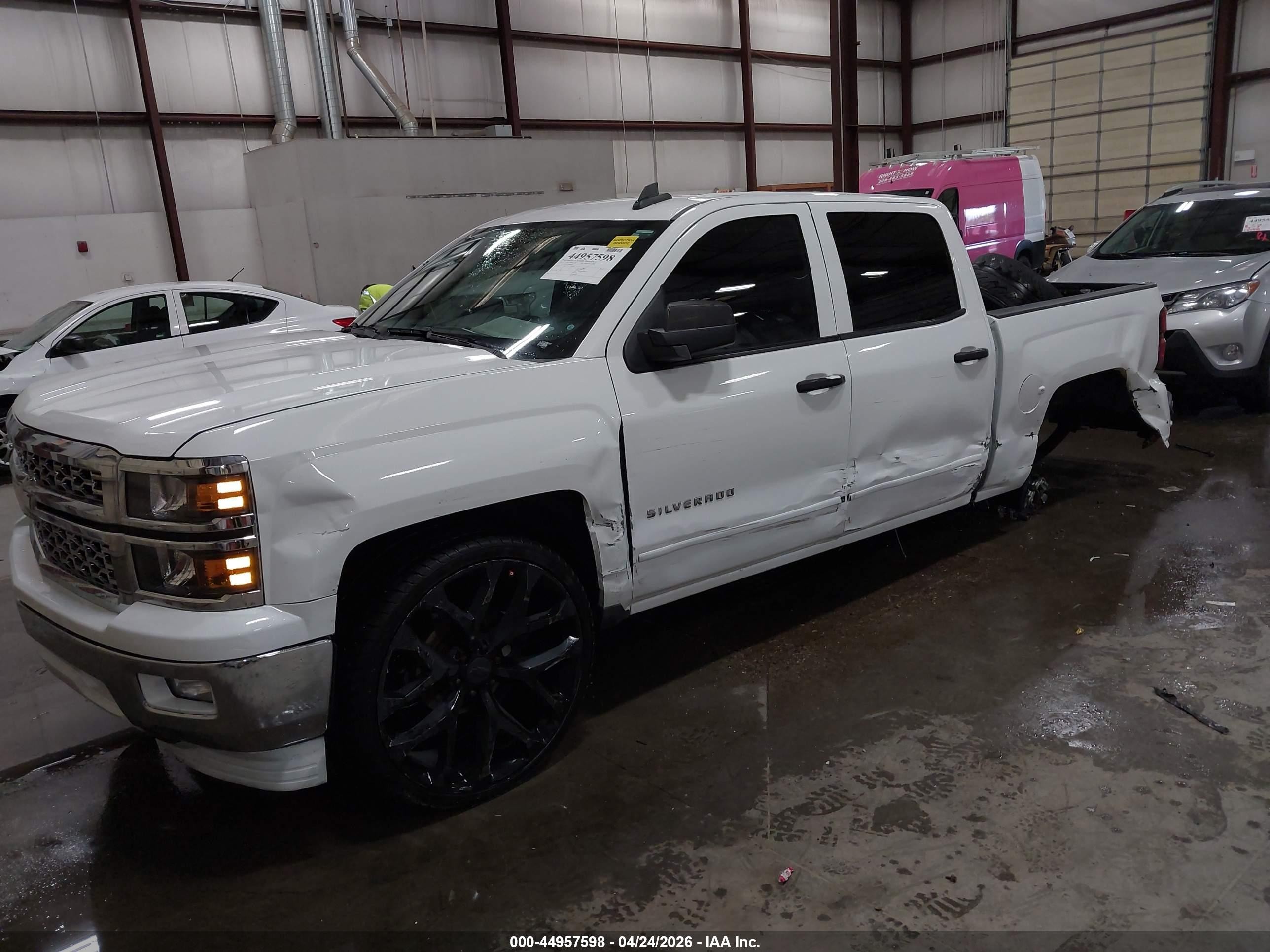 2015 Chevrolet Silverado 1500 1lt White vin: 3GCPCRECXFG490044