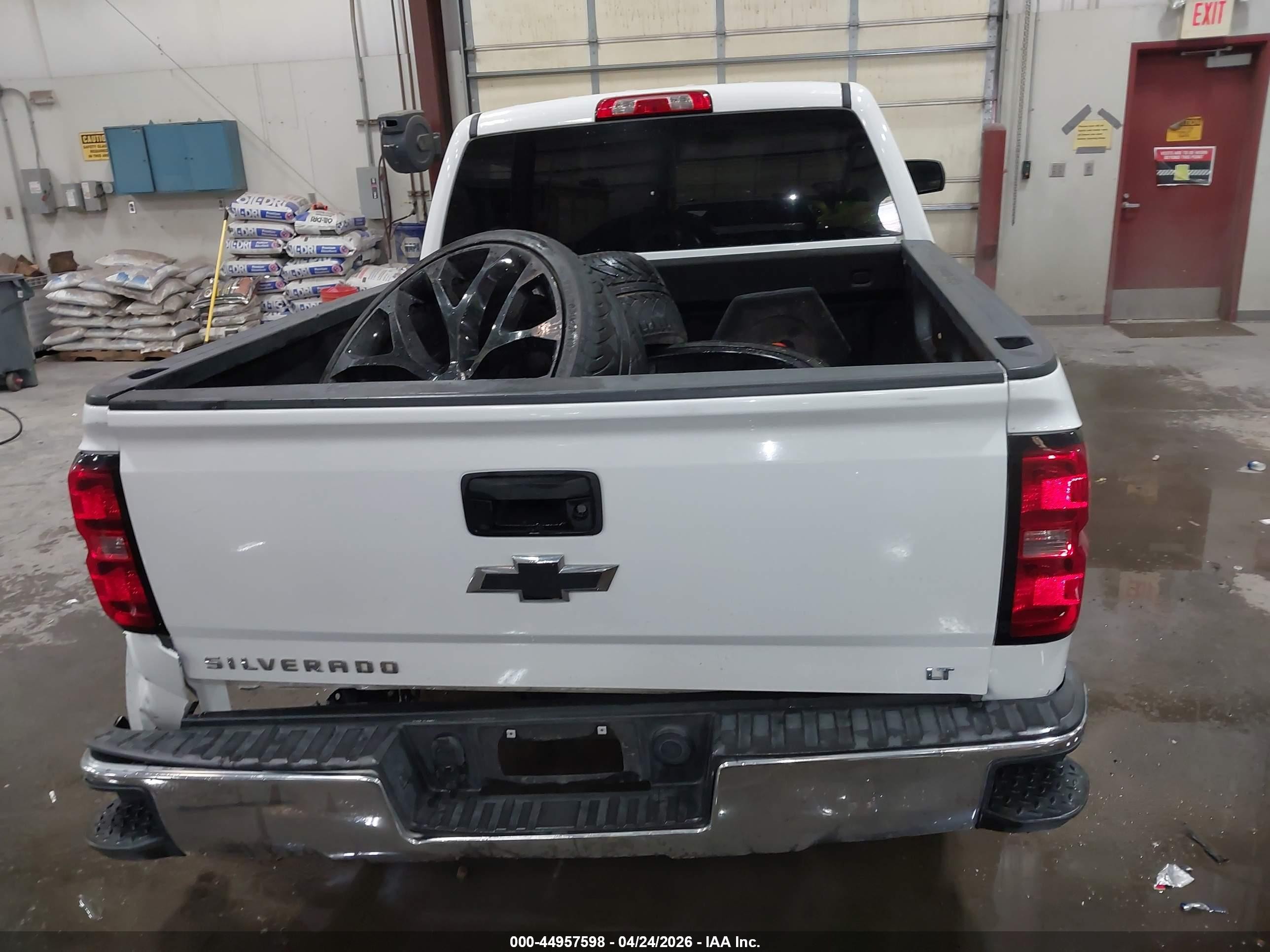 2015 Chevrolet Silverado 1500 1lt White vin: 3GCPCRECXFG490044